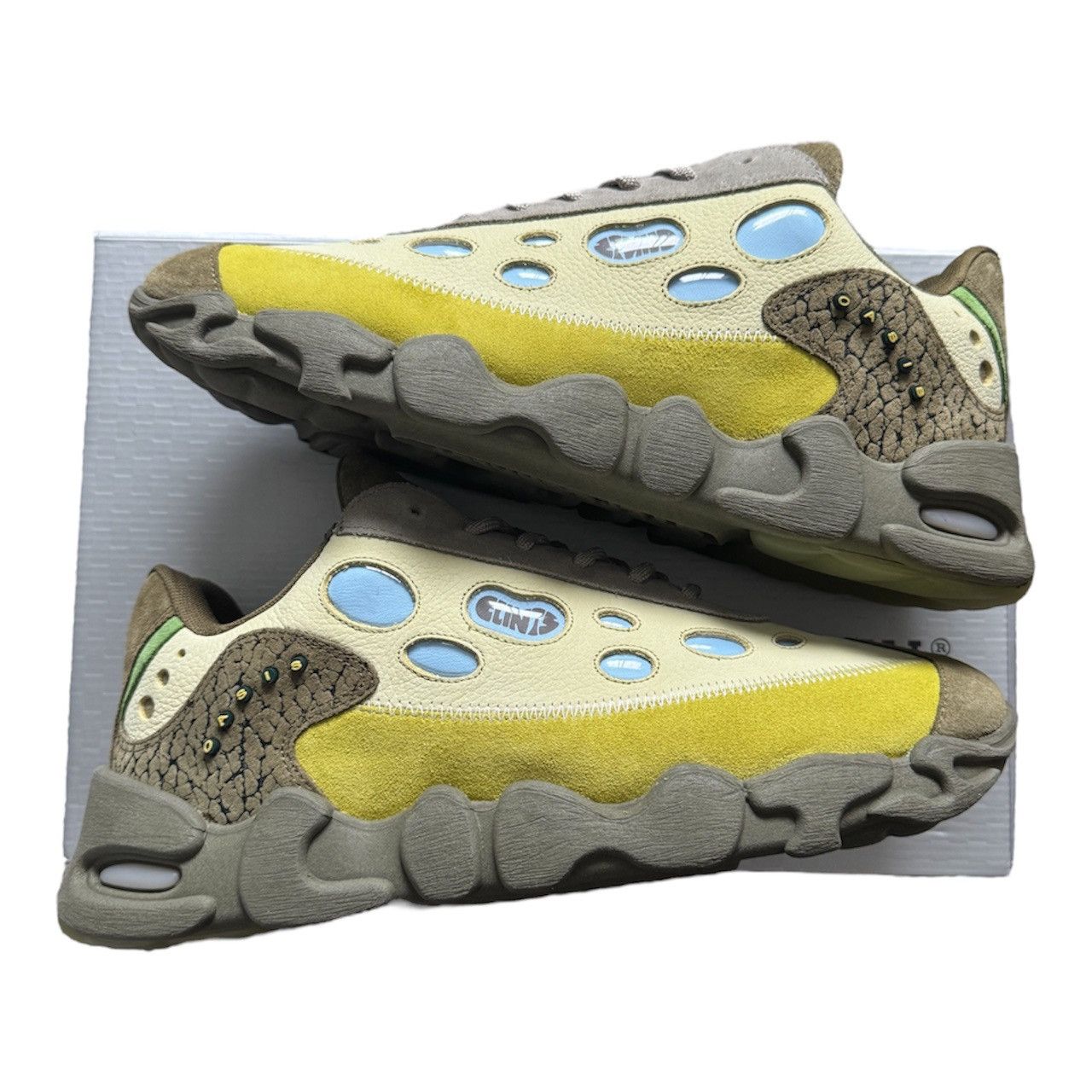 Clints Oasis Sneaker Lima T-Shirts, Hoodie, Sweatshirt | AU16VibeMintTees.com