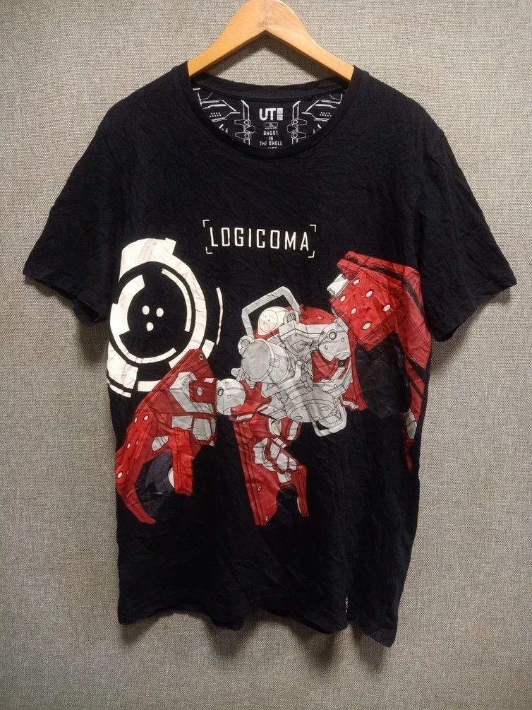 Uniqlo T Shirt Anime Movie Ghost In The Shell Hoodie, Sweatshirt | FlexRushtees.com