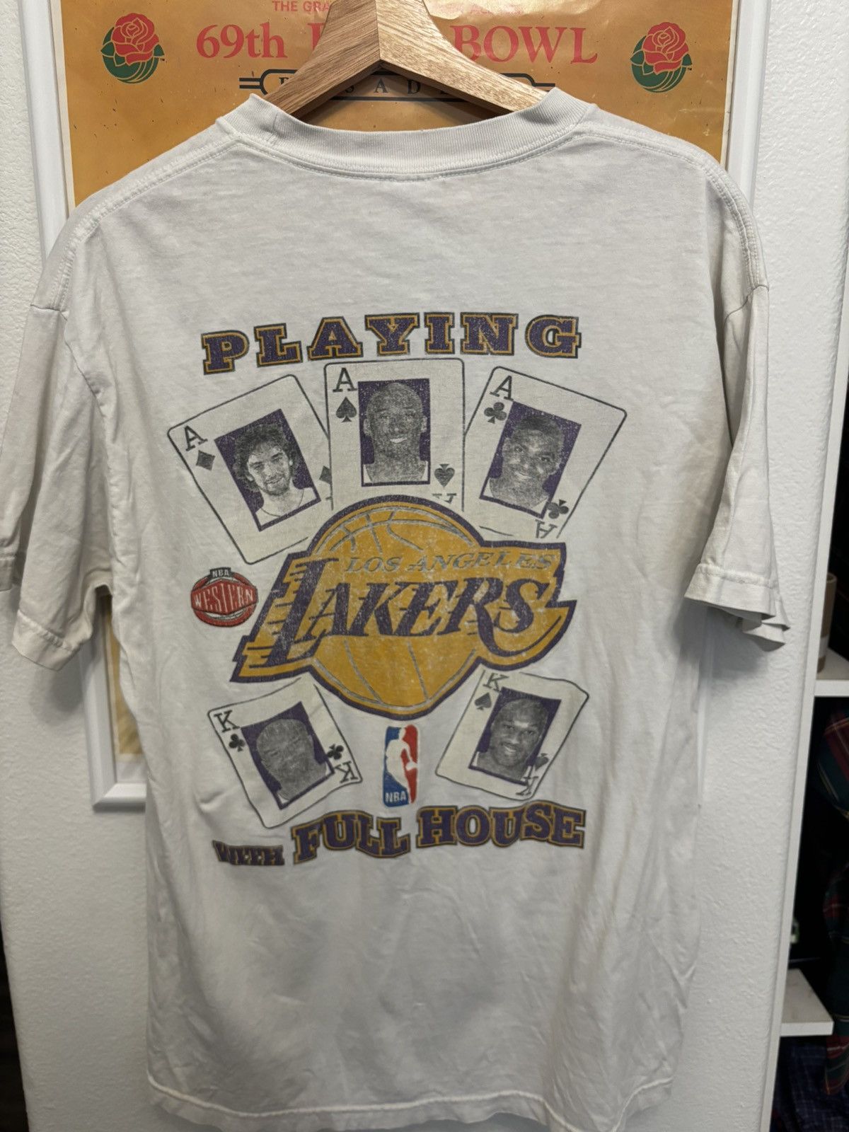 Vintage 2008 La Lakers Large Full House Playoff Kobe Bryant T-Shirts, Hoodie, Sweatshirt | FlexRushtees.com