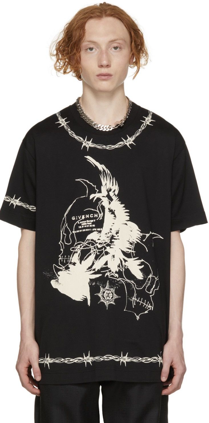 Steal Givenchy Oversized T Shirt With Gothic Logo Hoodie, Sweatshirt | FlexRushtees.com