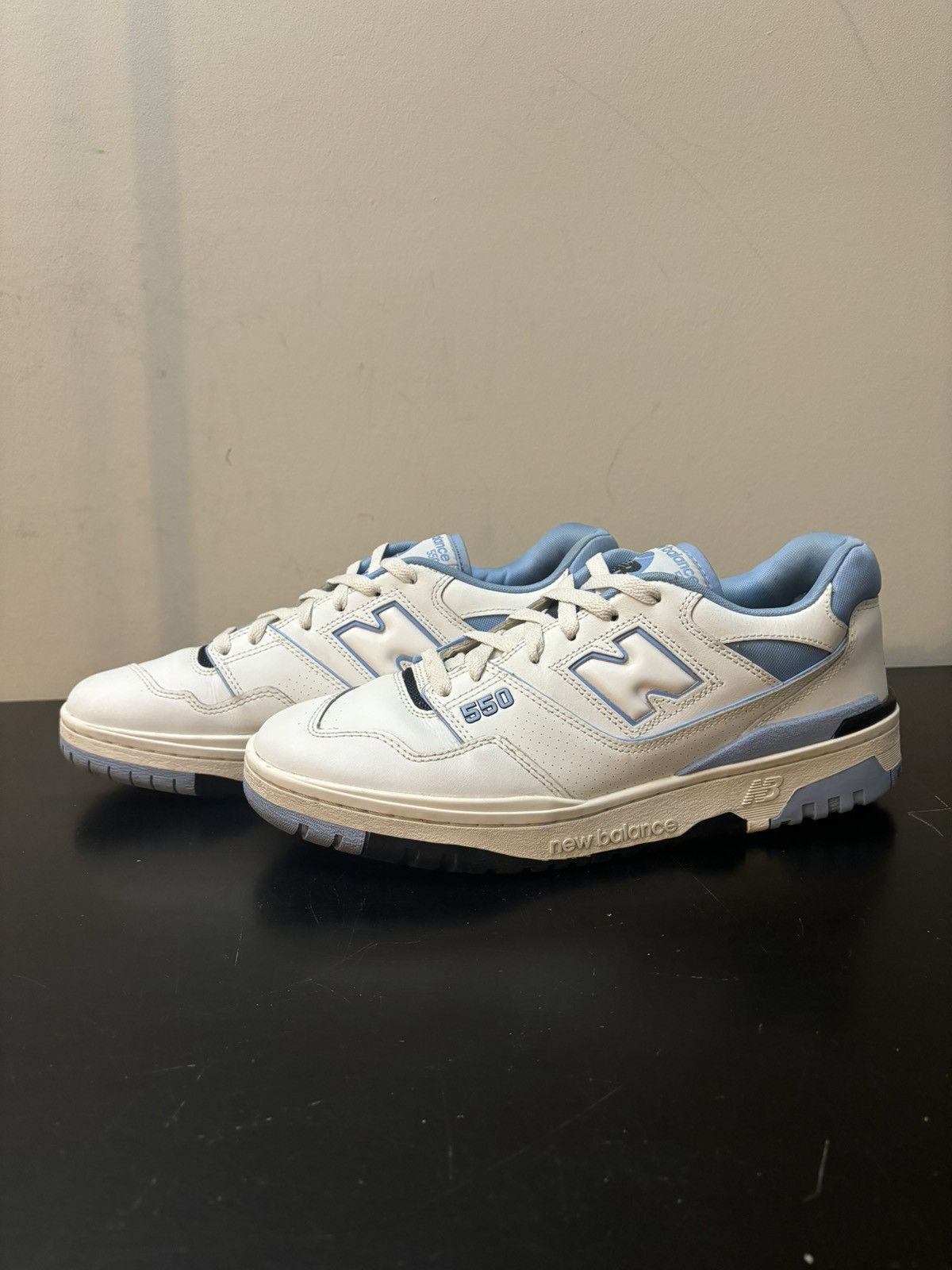 Balance New Balance 550 Unc White University Blue T-Shirts, Hoodie, Sweatshirt | AU16VibeMintTees.com