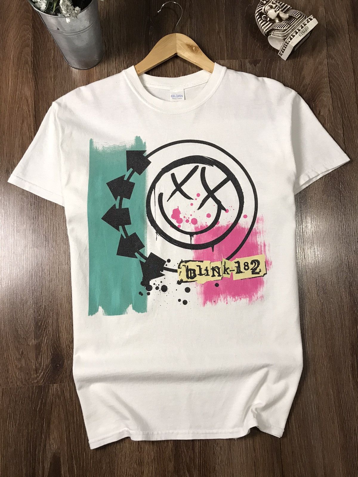 Vintage 2004 Blink 182 World Tour T Shirt Hoodie, Sweatshirt | FlexRushtees.com