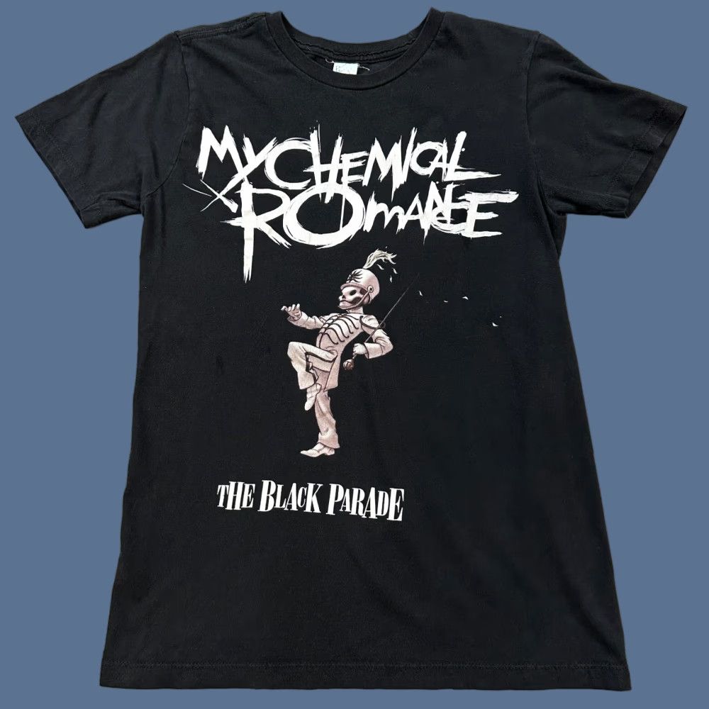 Vintage My Chemical Romance Shirt Women S Xs The Black Parade Graphic Emo Punk Rock Tee Hoodie, Sweatshirt | FlexRushtees.com