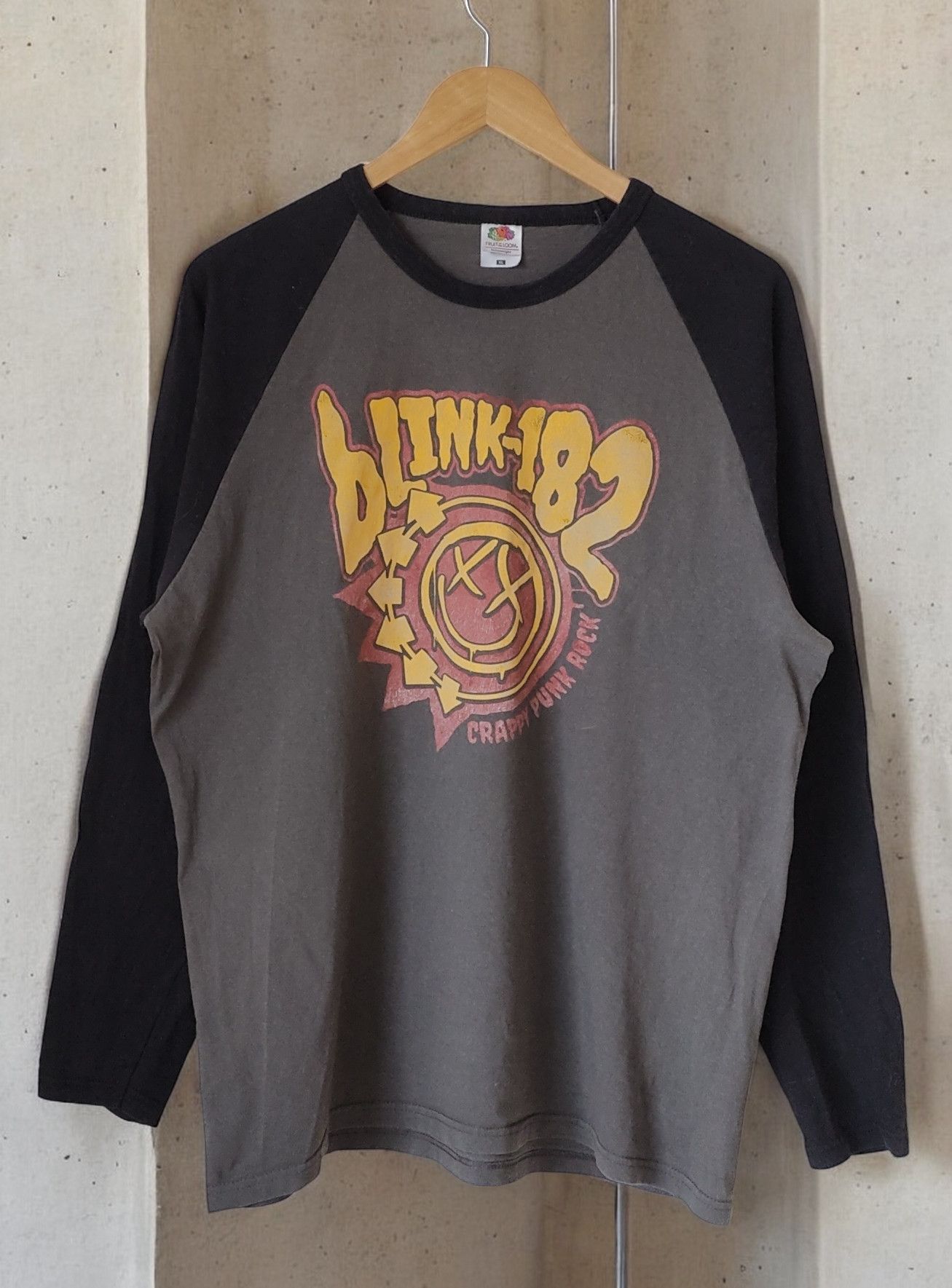 Vintage Blink 182 Crappy Punk Rock World Tour Vtg 2017 T-Shirts, Hoodie, Sweatshirt | FlexRushtees.com