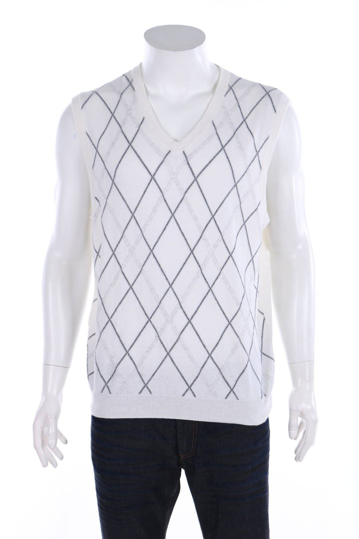 Club Monaco White Pullover Club Monaco T-Shirts, Hoodie, Sweatshirt | FlexRushtees.com