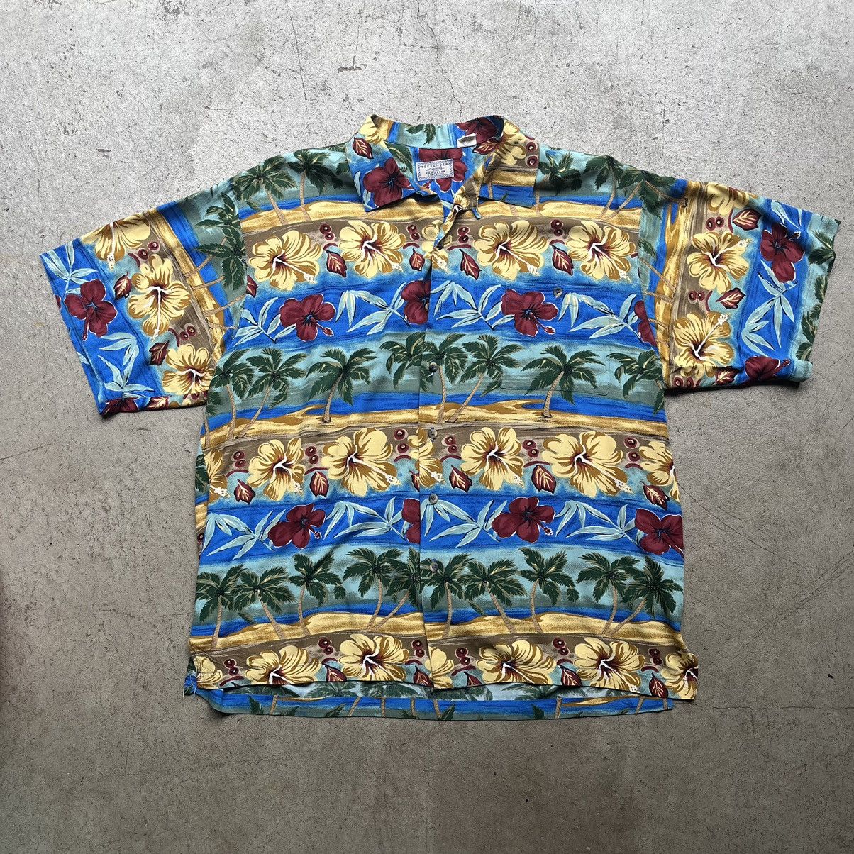 Vintage Crazy 70s Loop Collar Camp Tropical Weekender Palm Flower