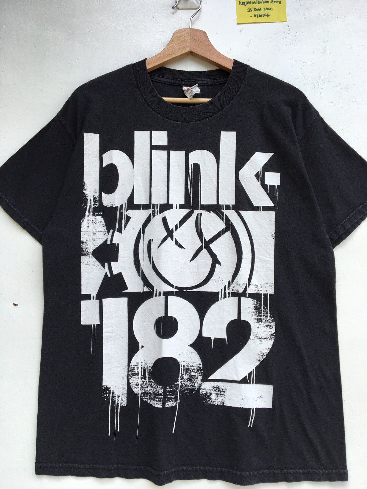 Vintage Blink 182 American Punk Rock Tshirt Hoodie, Sweatshirt | FlexRushtees.com
