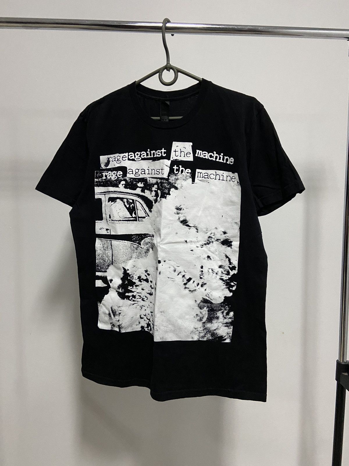 Rage Against The Machine X Vintage Rage Against The Machine Big Print T Shirt Rock Band Hoodie, Sweatshirt | FlexRushtees.com