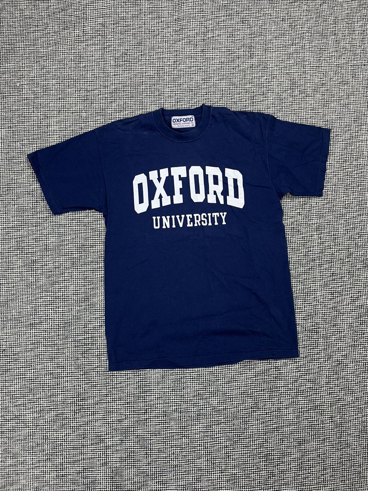 Vintage Oxford University 90s Vintage College T Shirt Streetwear Uk Hoodie, Sweatshirt | FlexRushtees.com