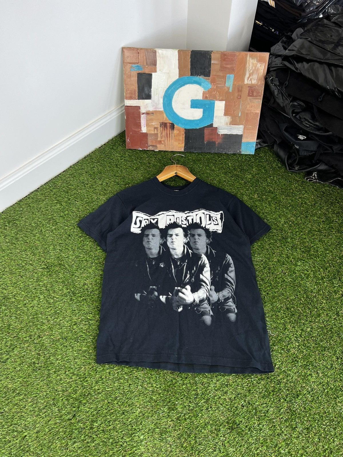 Band Tees Sex Pistols Vintage Tshirt 90 00s Hoodie, Sweatshirt | FlexRushtees.com