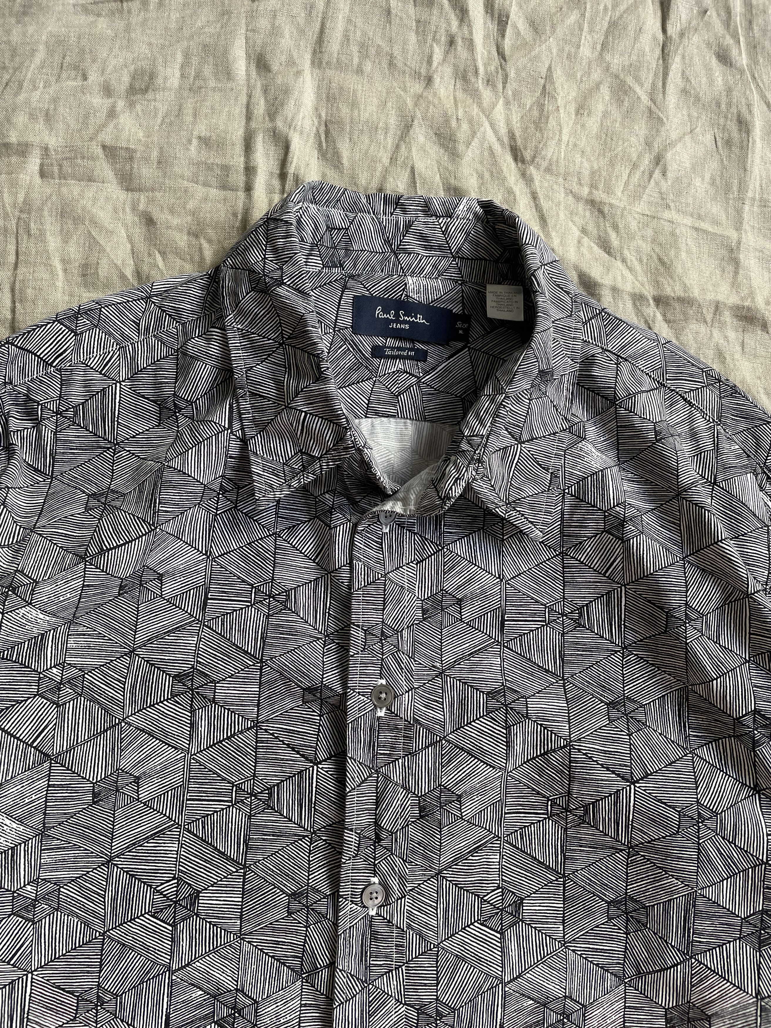 Vintage Paul Smith Pattern Formal Casual Shirt 7481ac Hoodie, Sweatshirt | AU16VibeMintTees.com
