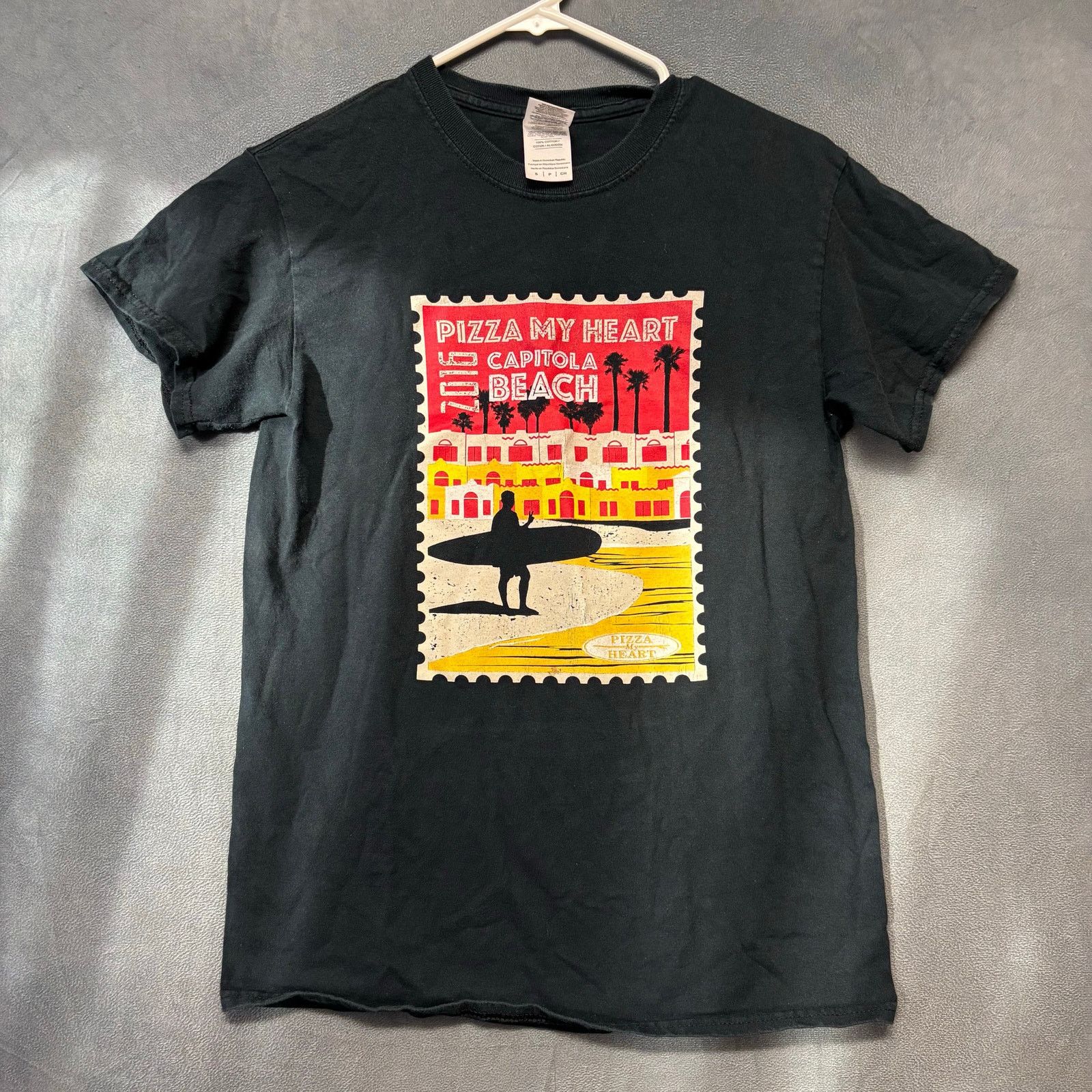 Gildan Pizza My Heart Capitola Beach Shirt Small Souvenir