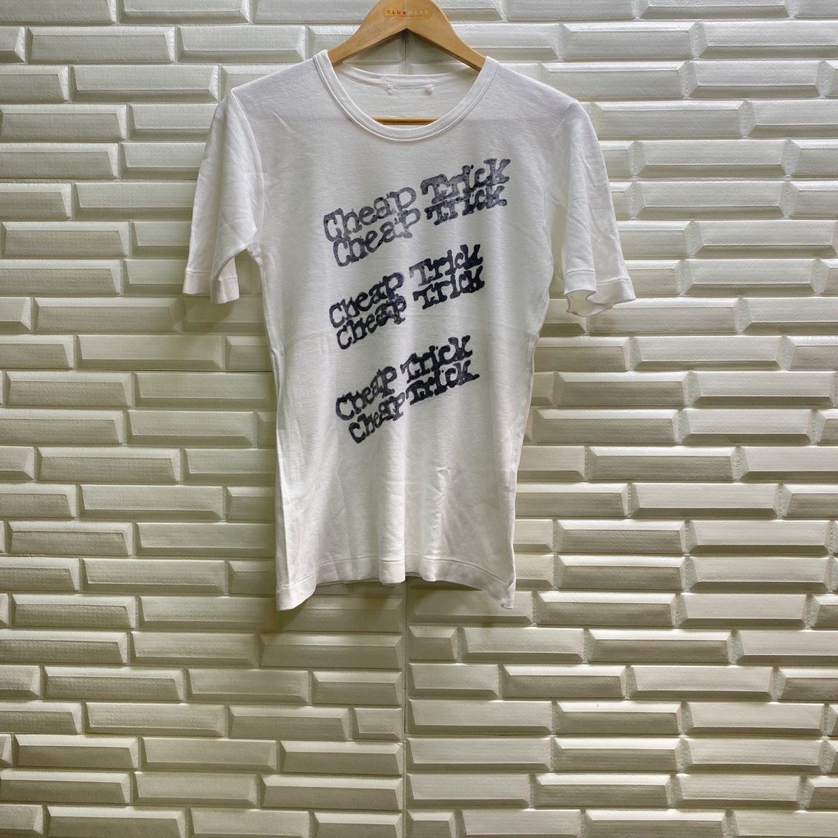 Vintage 70s Cheap Trick American Rock Band Tshirt Hoodie, Sweatshirt | FlexRushtees.com