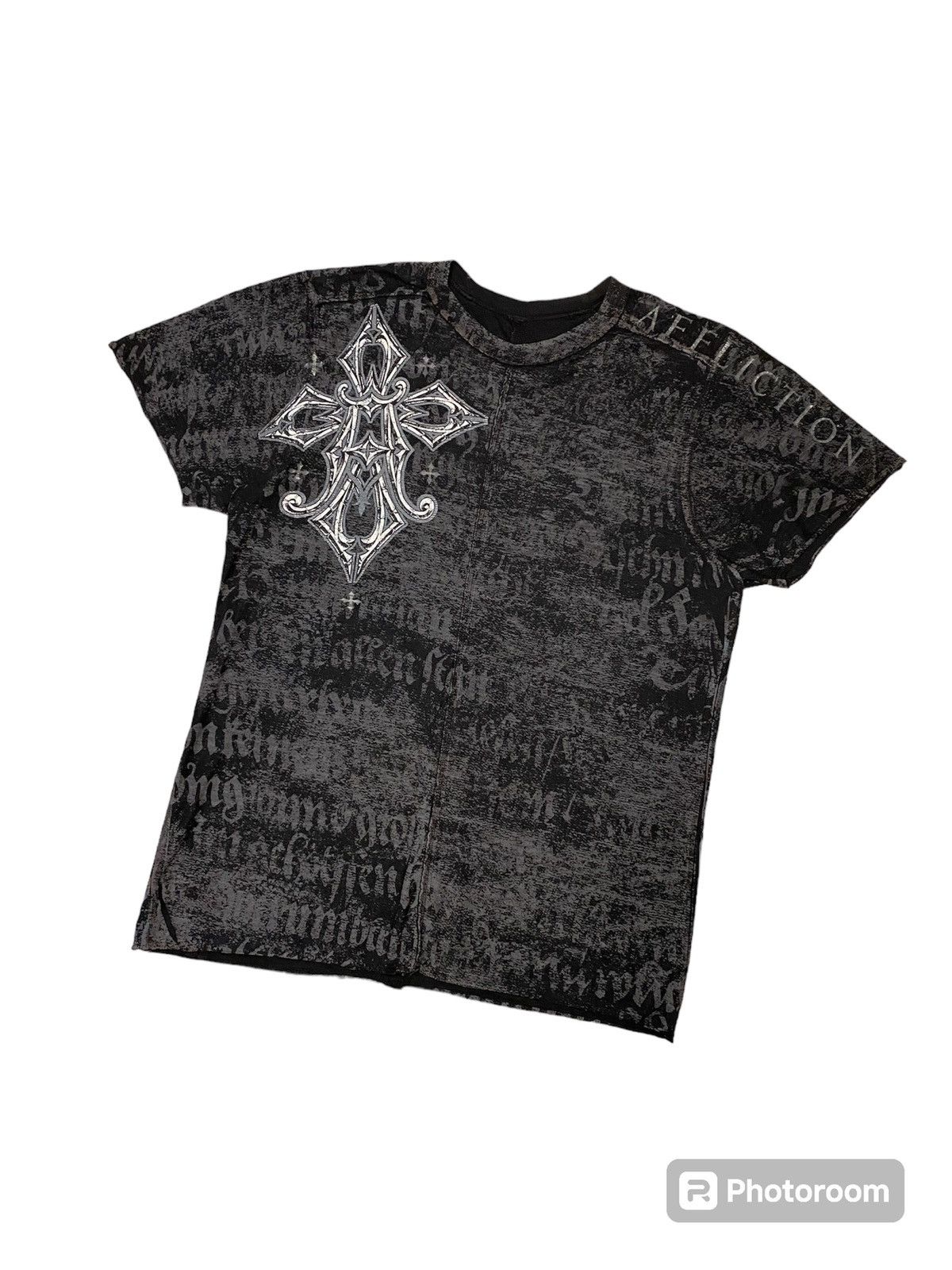 Vintage Affliction Men S Tee T Shirt Tribals Crosses