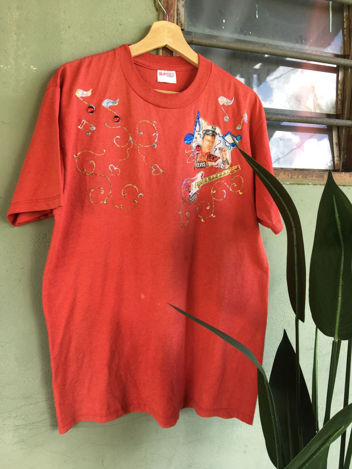 Rare Vintage Elvis Presley Custom Tees 90s Hoodie, Sweatshirt | FlexRushtees.com