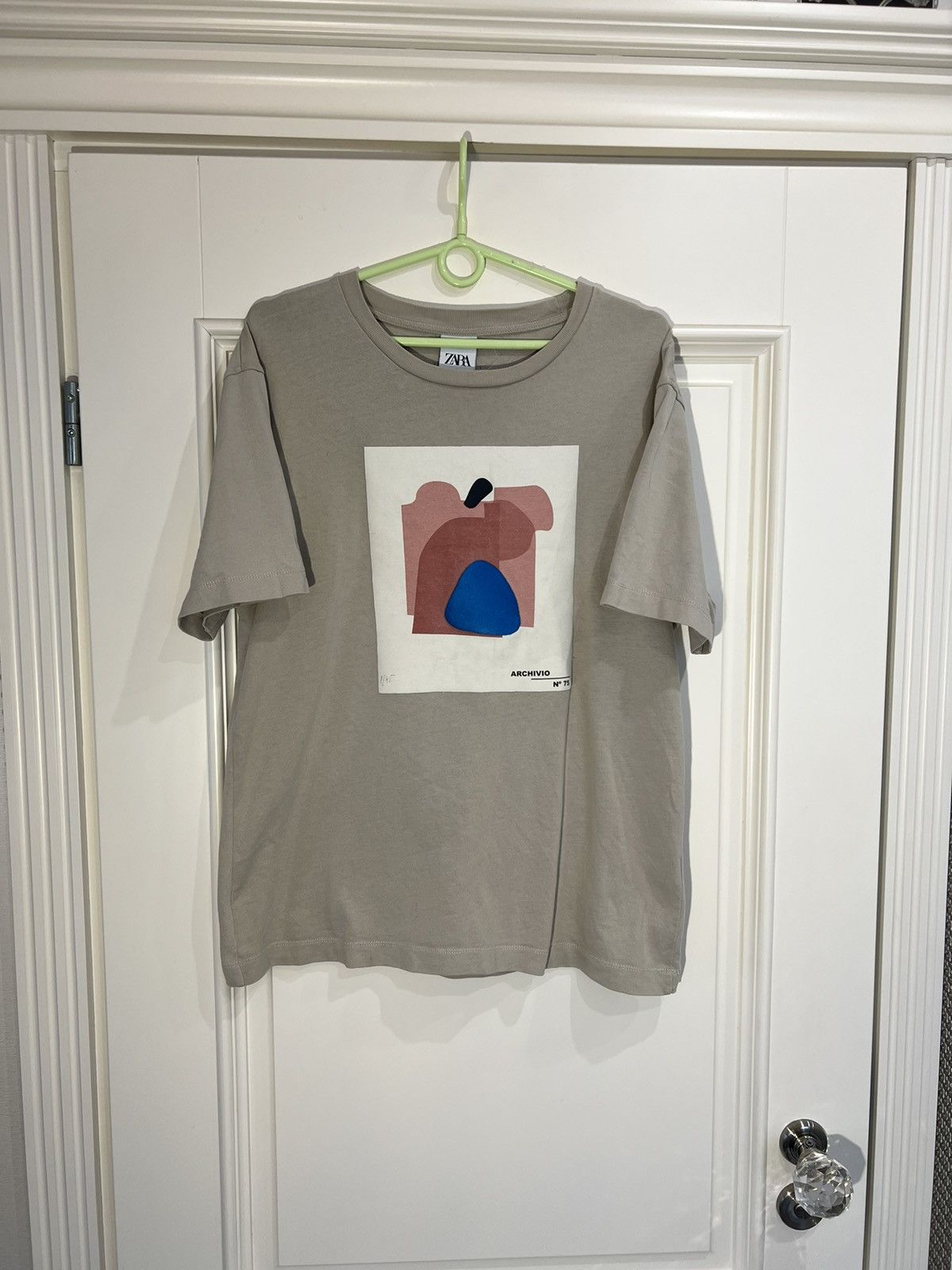 Zara T Shirt Retro 90s Tee Artist Hoodie, Sweatshirt | FlexRushtees.com