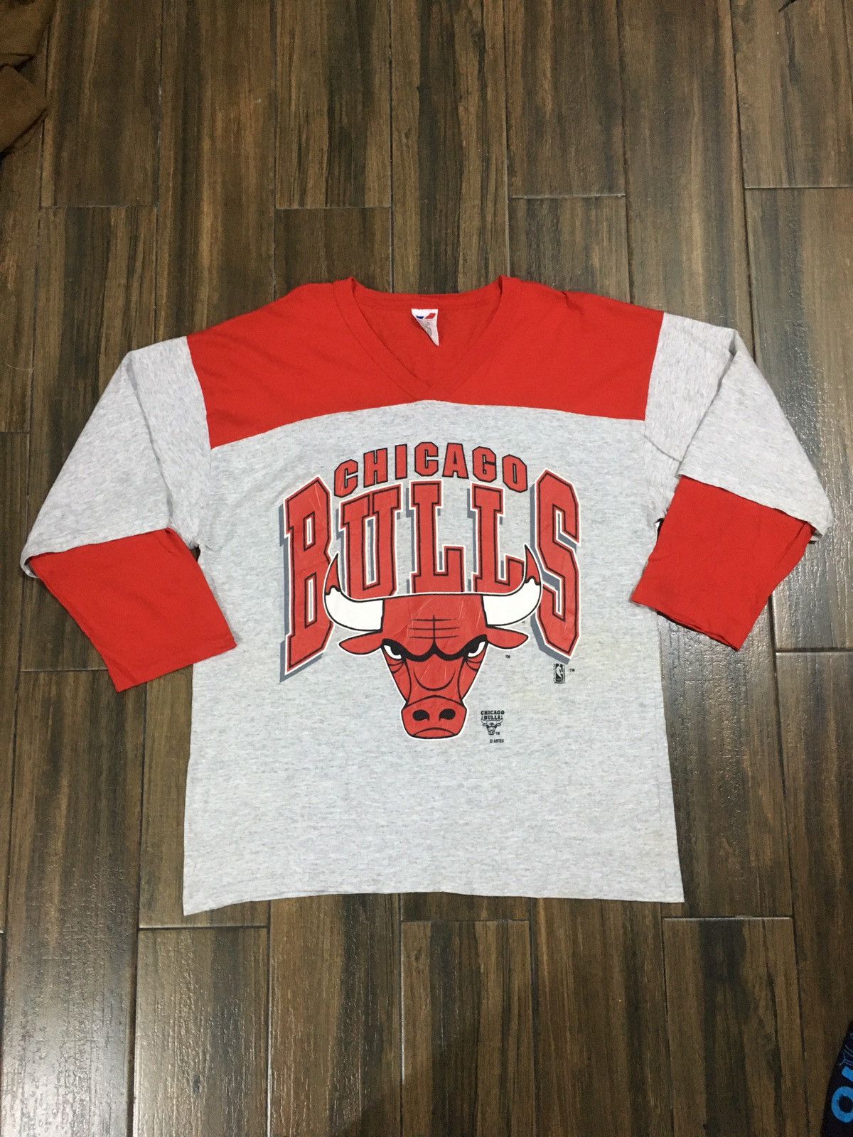 Vintage Chicago Bulls V Neck 3 Quater Sleeve
