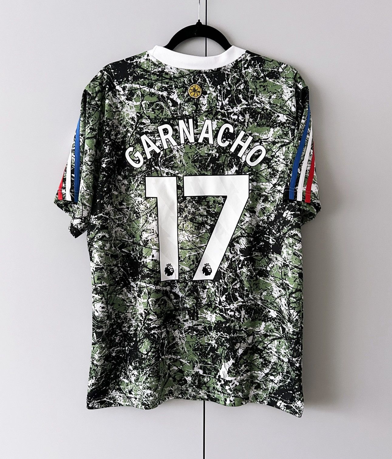 Vintage The Stone Roses Garnacho Manchester United Jersey T-Shirts, Hoodie, Sweatshirt | FlexRushtees.com