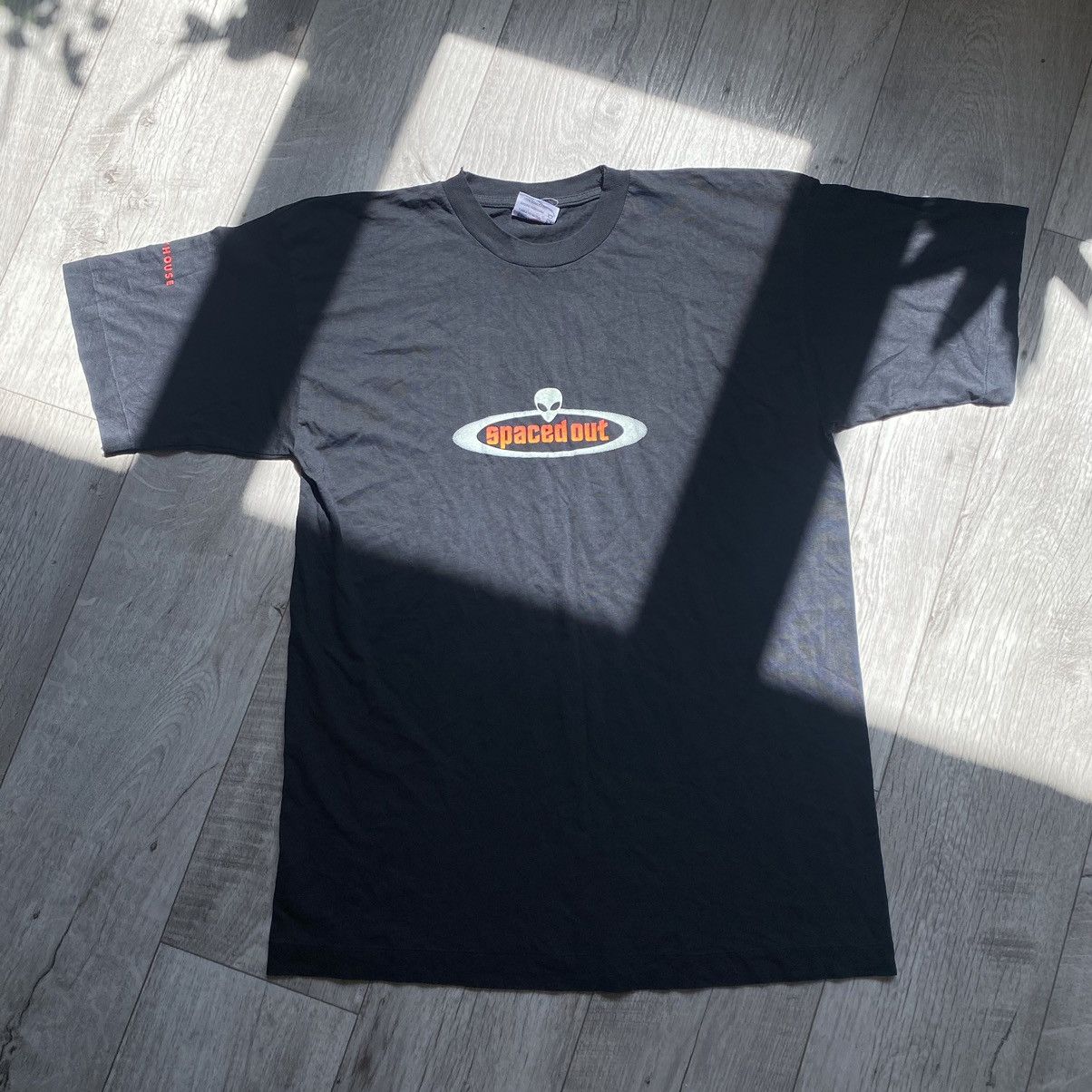 Vintage 90s Aliens Space Out Usa Skate Style T Shirt