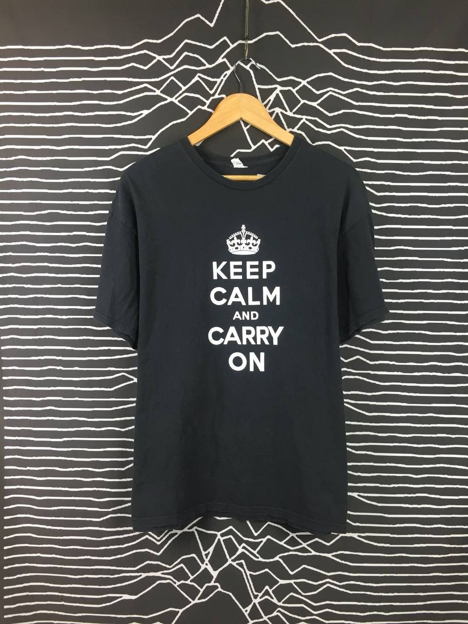 Vintage Vtg Keep Calm And Carry On Statement Quote Wording Tee Hoodie, Sweatshirt | FlexRushtees.com