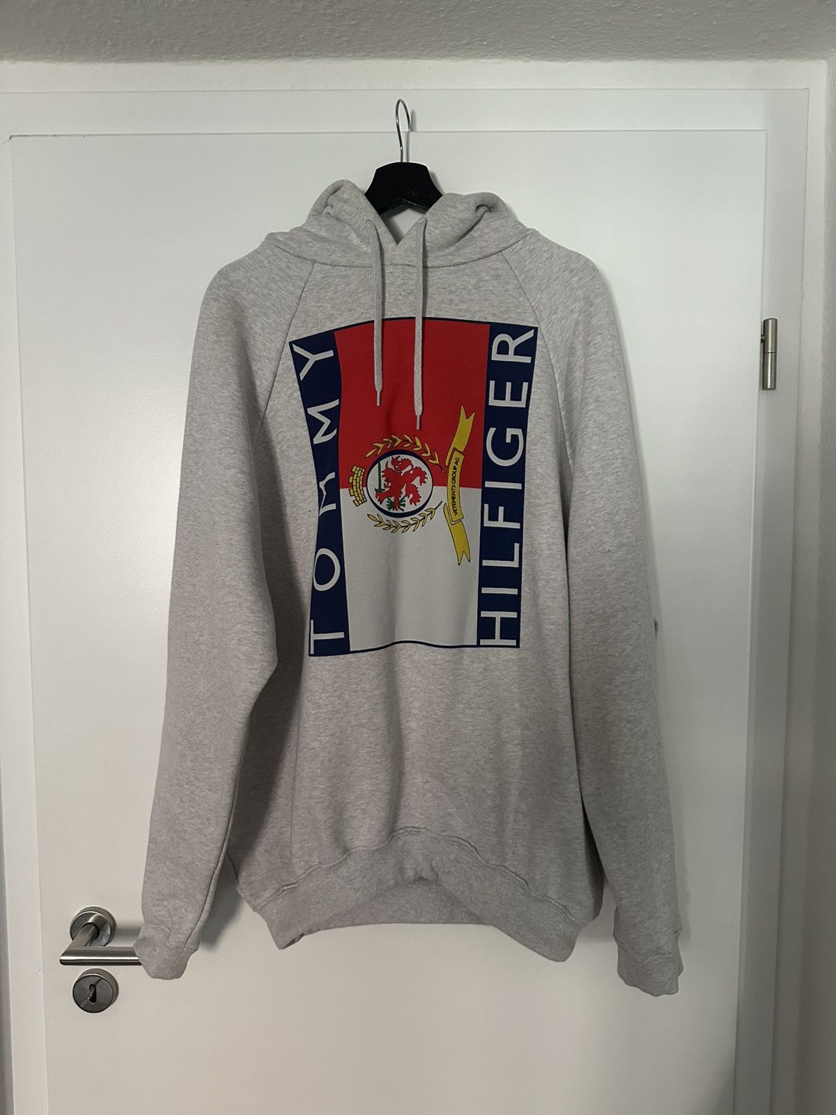 Vetements X Tommy Hilfiger Hoodie Xs T-Shirts, Sweatshirt | FlexRushtees.com