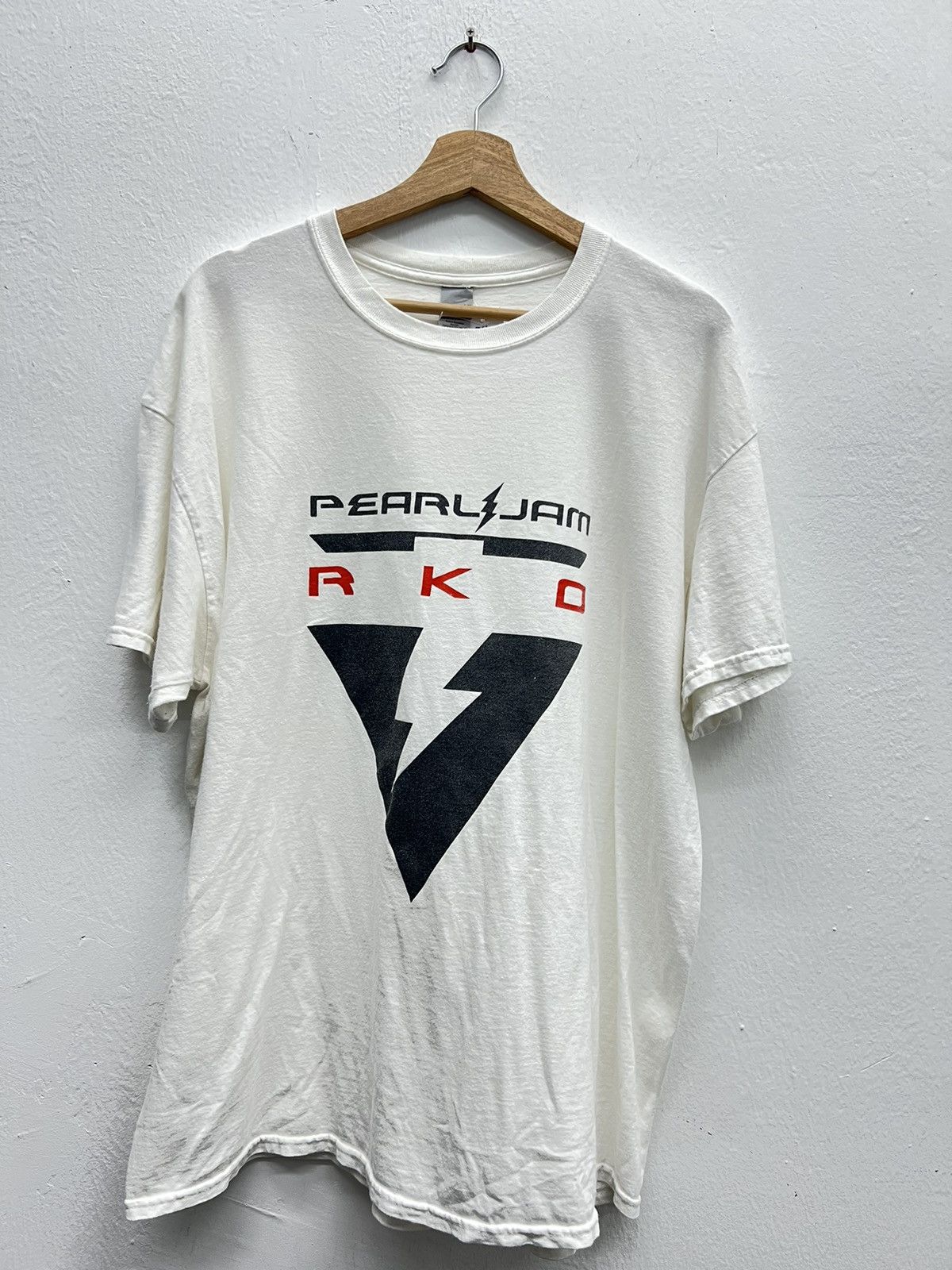 Vintage Pearl Jam Band Tee Shirts Hoodie, Sweatshirt | FlexRushtees.com