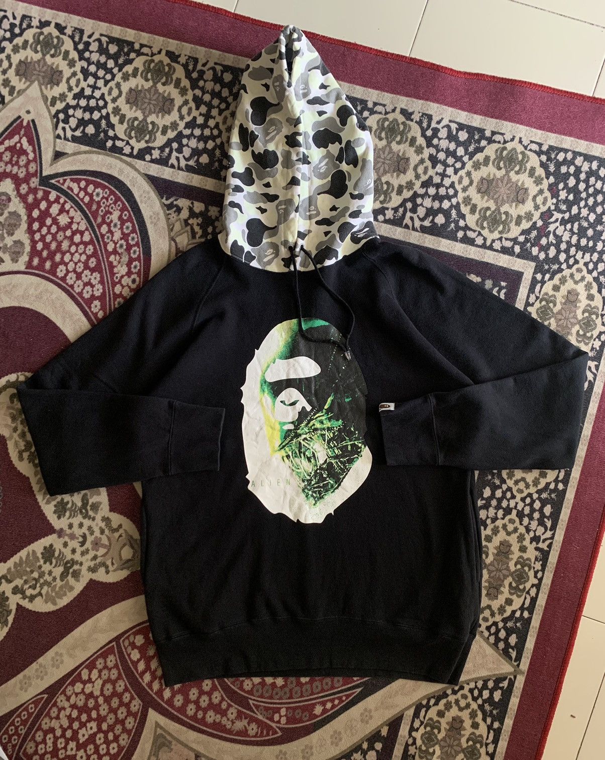 Alien Predator Glow In The Dark Pullover Hoodie