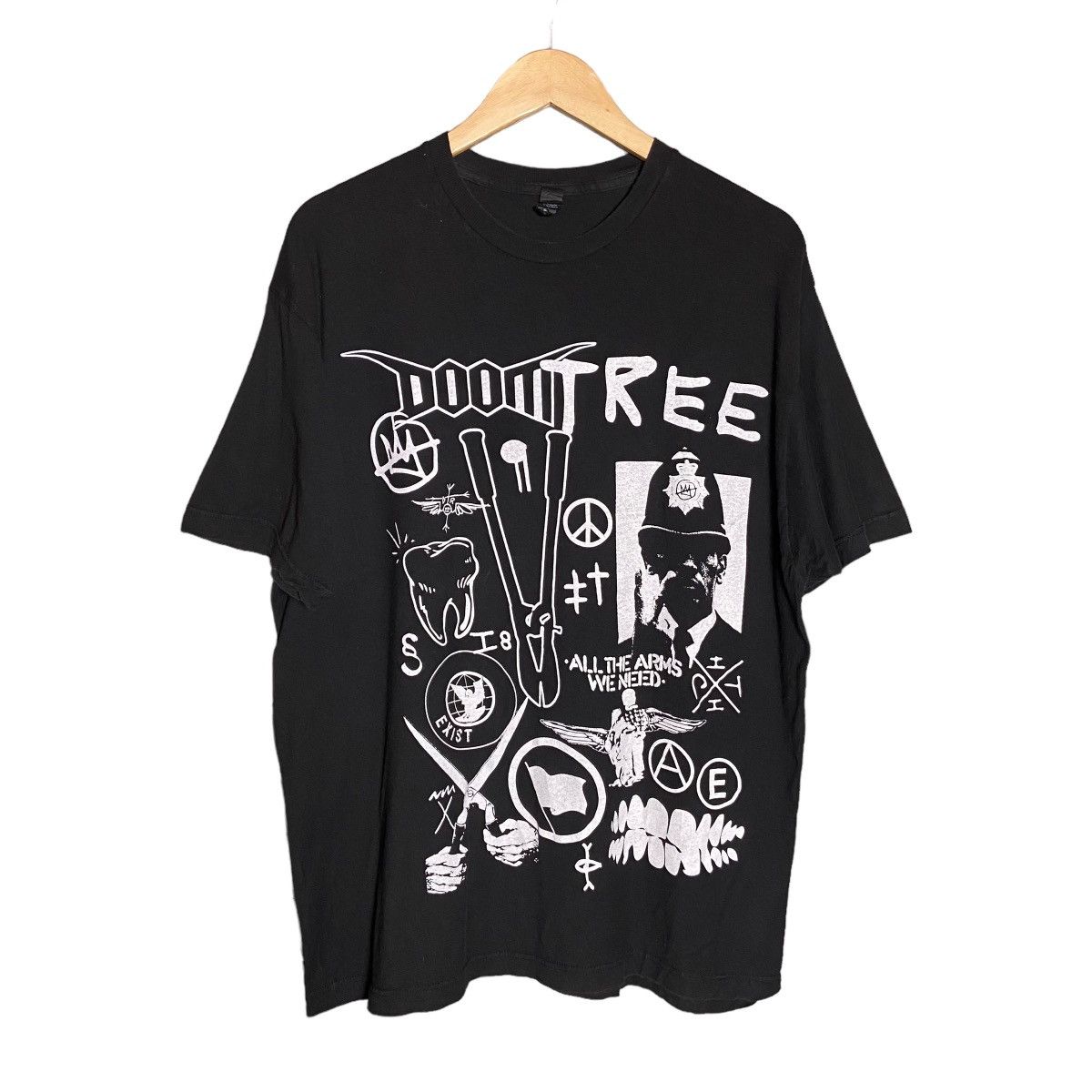 Vintage Y2k Crust Punk Band Tee Doom Black Flag