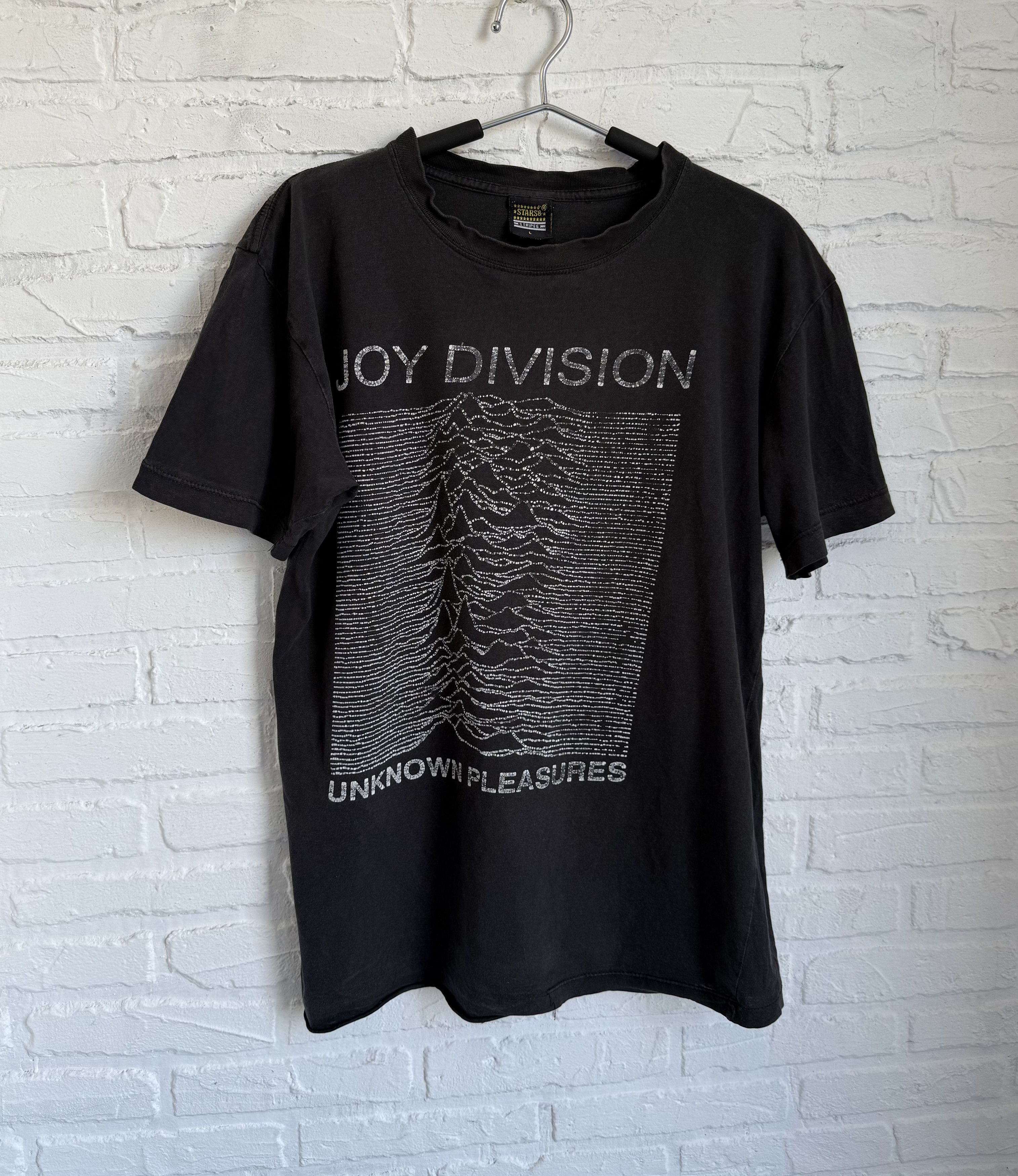 Band Tees Vintage 90s 2000s Joy Division Unknown Pleasures T Shirt Hoodie, Sweatshirt | FlexRushtees.com