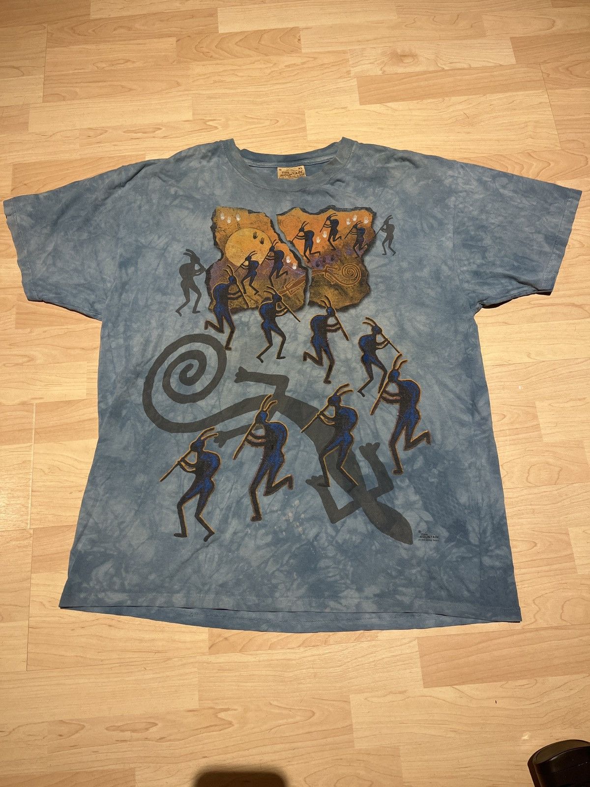 Vintage 1999 The Mountain Tribal Gecko Tee