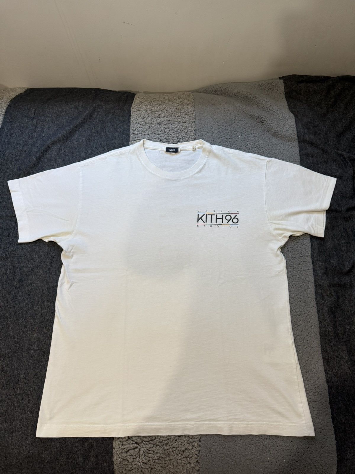 Kith Tee International Design Hoodie, Sweatshirt | FlexRushtees.com