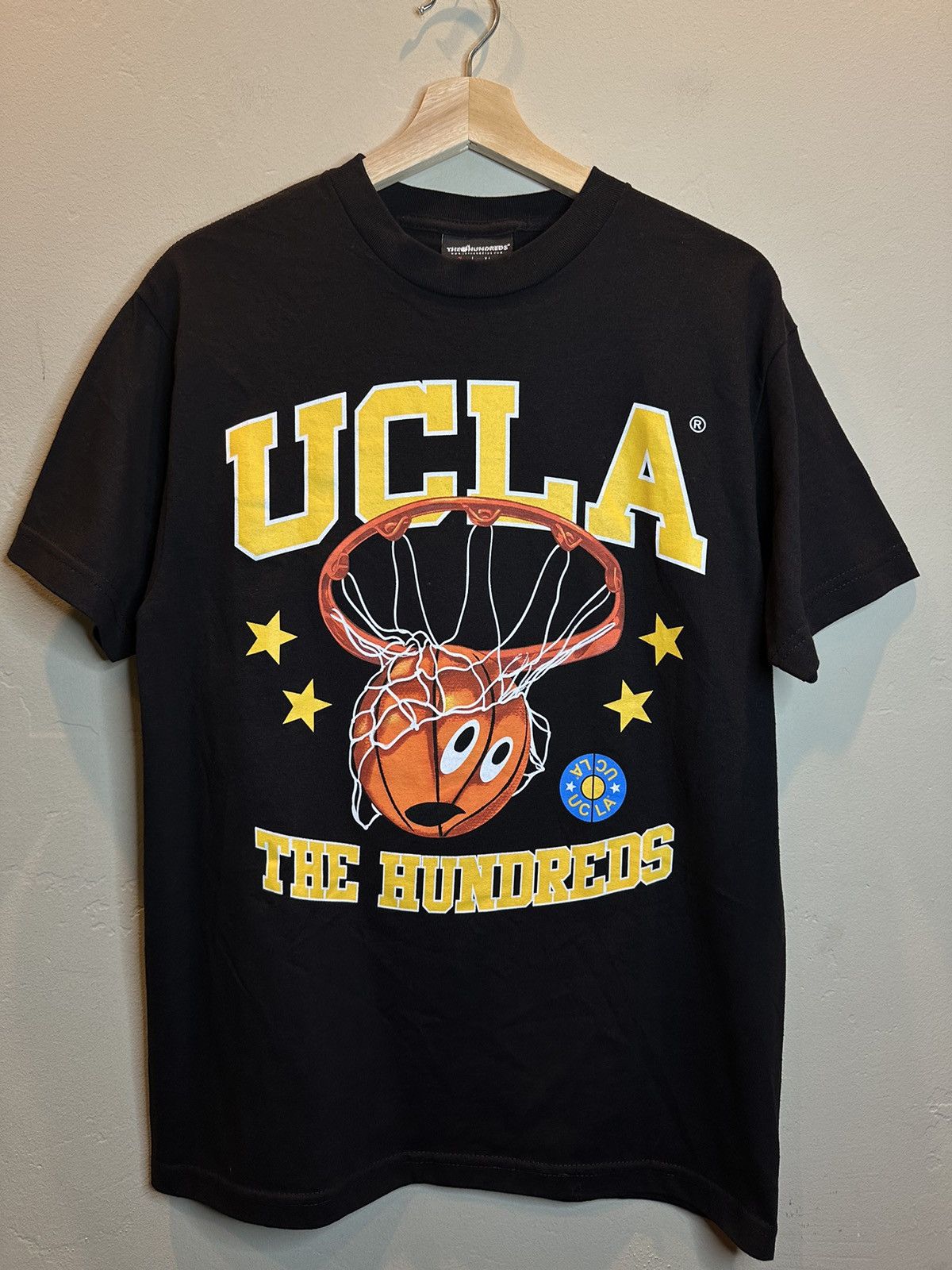 Ucla Basketball Dunk Art T Shirt M Hoodie, Sweatshirt | FlexRushtees.com