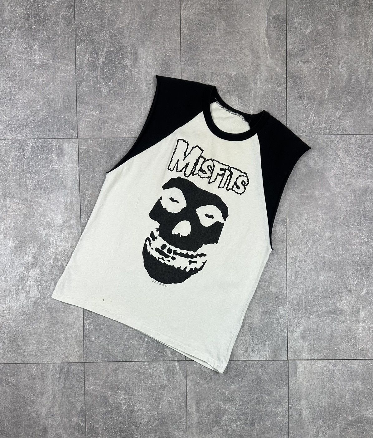 Misfits 2011 Crimson Ghost Band Rock Shirt Hoodie, Sweatshirt | FlexRushtees.com