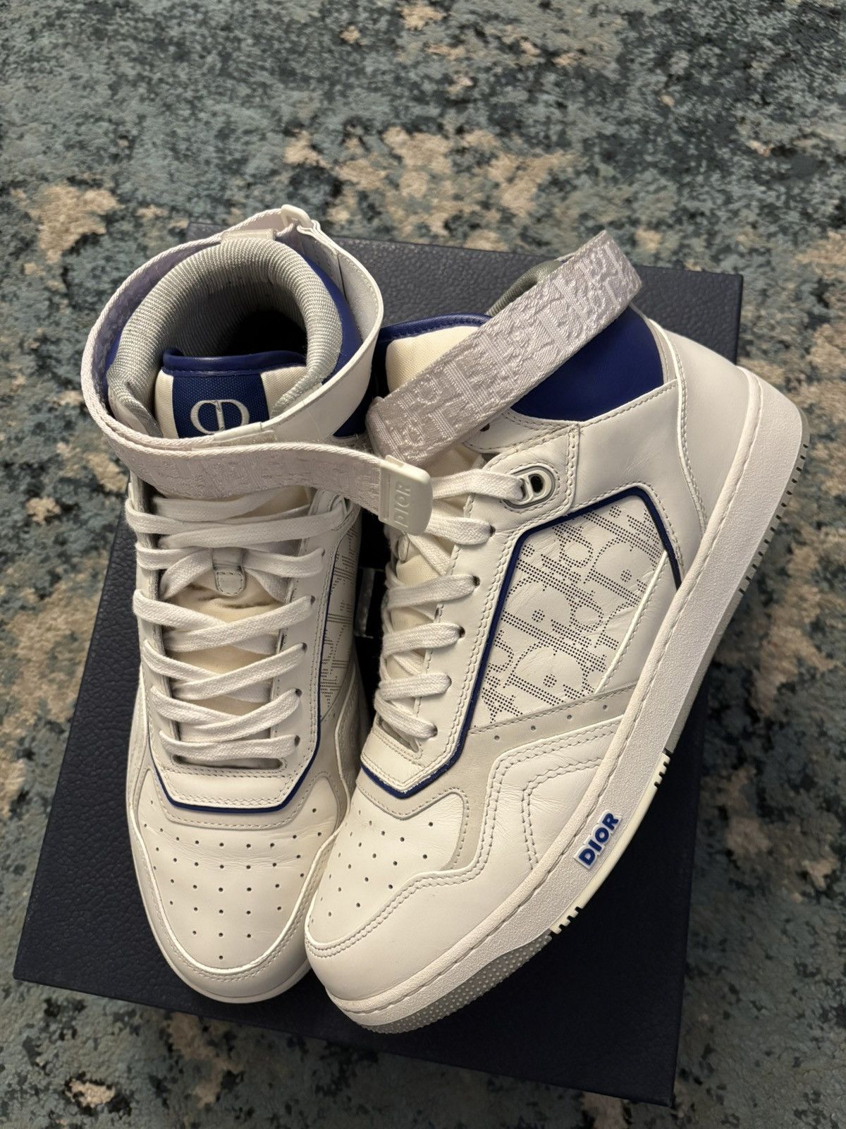 Dior B27 High Dior Oblique Size 44 11us Worn Lightly T-Shirts, Hoodie, Sweatshirt | FlexRushtees.com