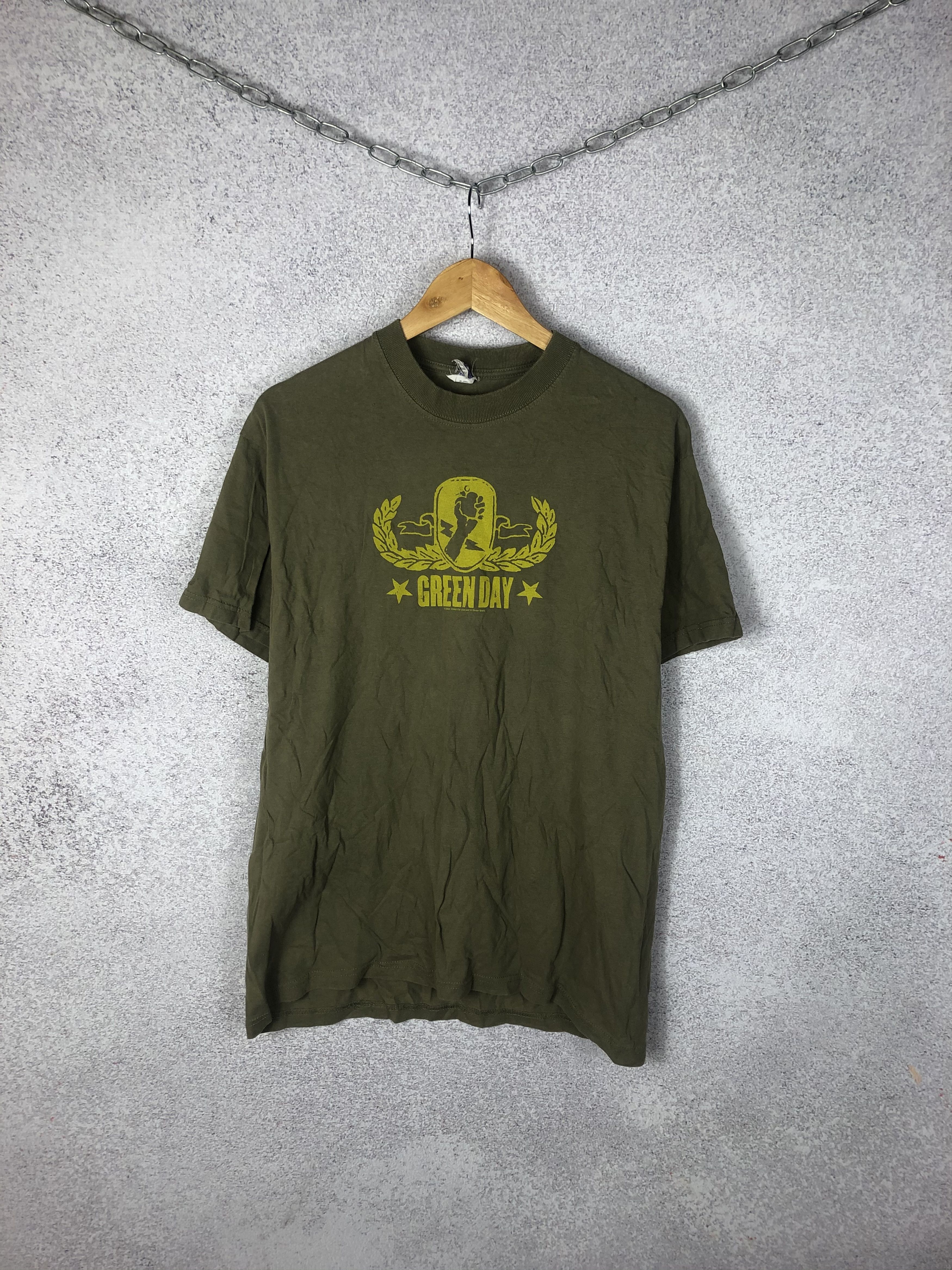 Vintage Green Day 2004 American Idiot Tee Shirt Hoodie, Sweatshirt | FlexRushtees.com