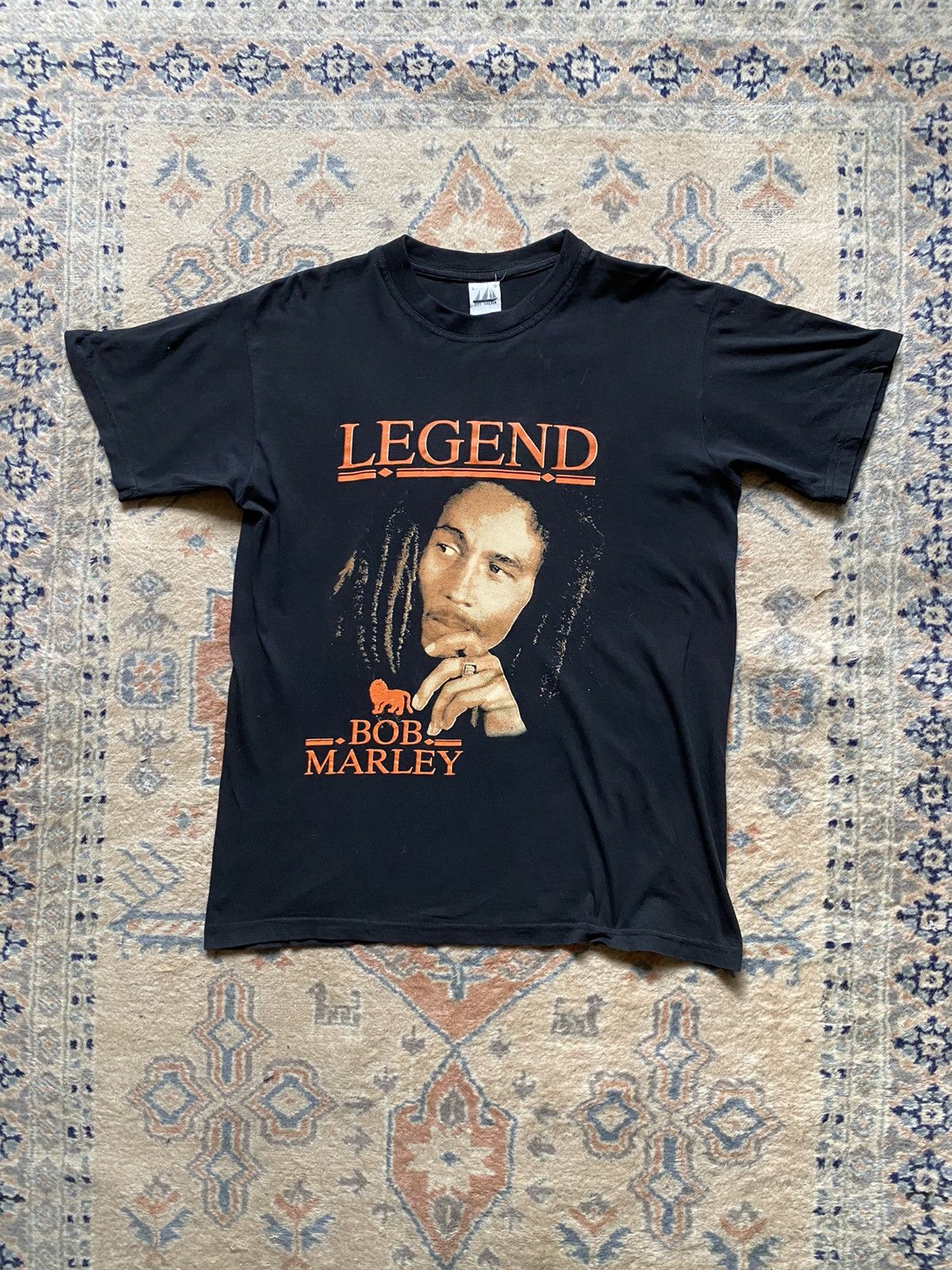 Vintage 00 S Bob Marley Legend L T-Shirts, Hoodie, Sweatshirt | FlexRushtees.com