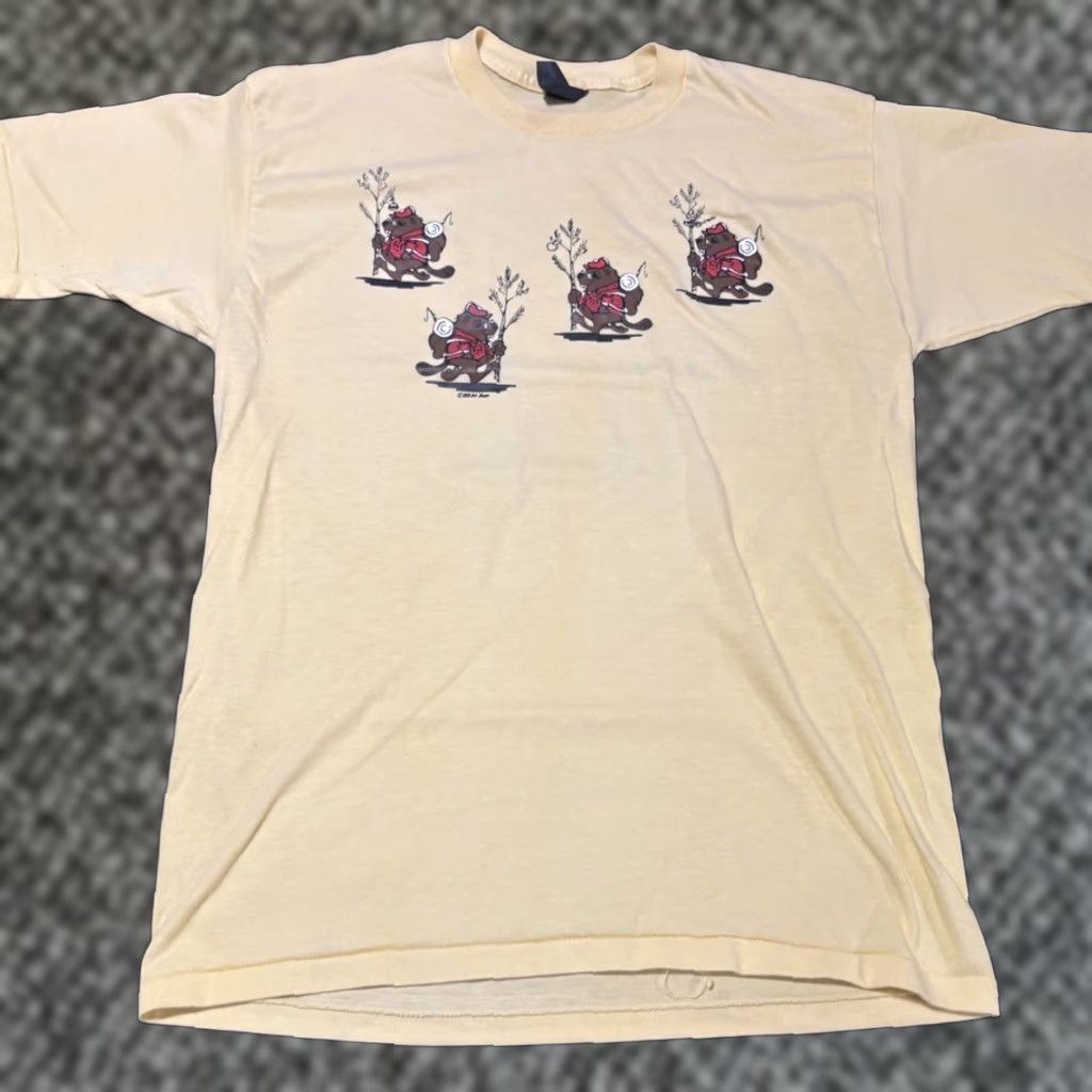 Vintage Unbranded T Shirt Men Large Yellow Camping Hiking Cartoon Beaver 80s Outdoor Made In
