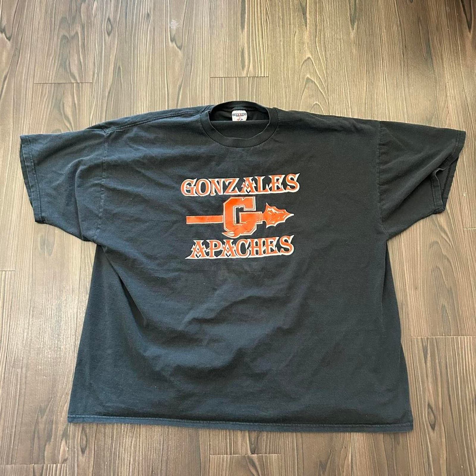 Vintage Apaches Jerzees Graphic Tee