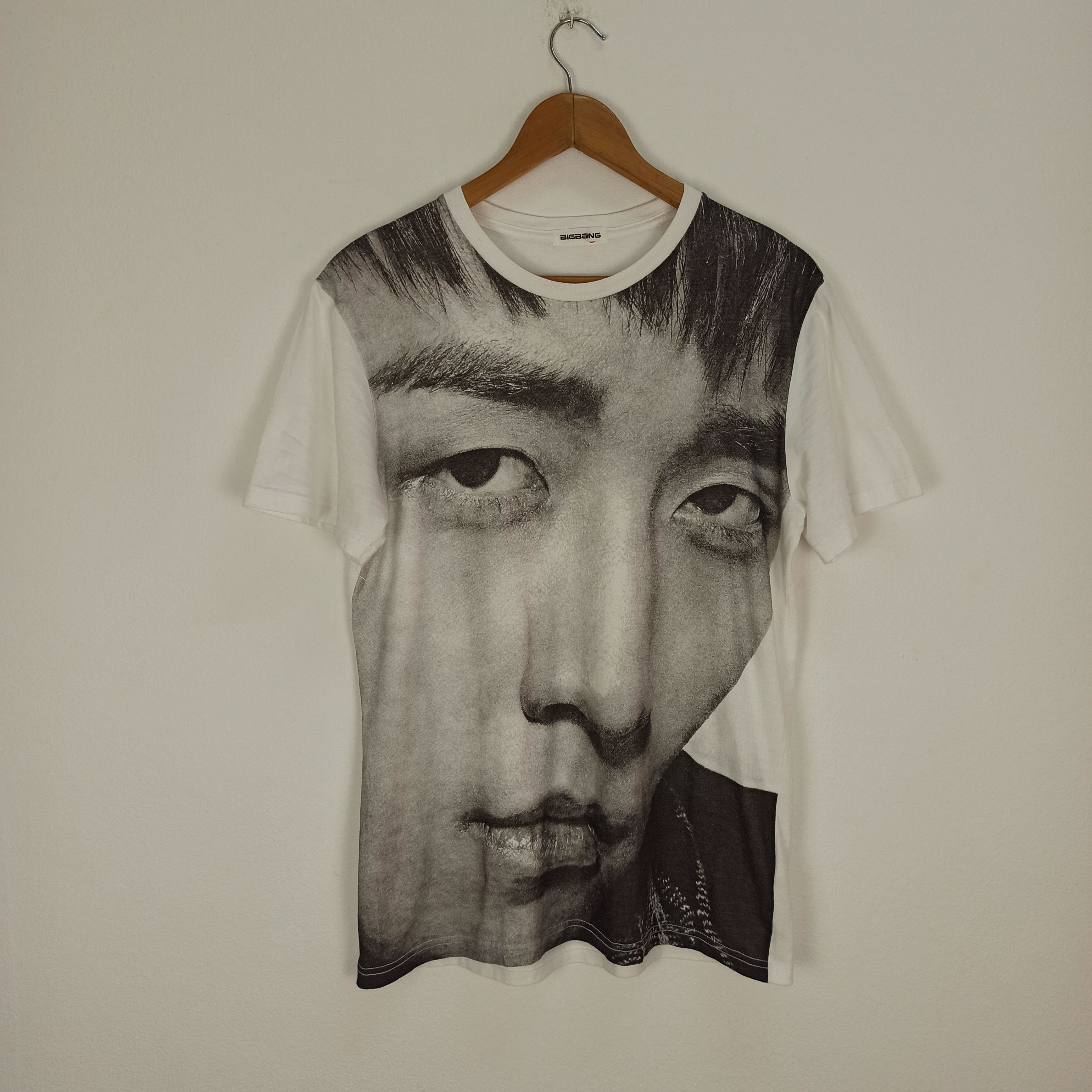 Band Tees Rare Kpop Bigbang Boy Band Korea Tees Hoodie, Sweatshirt | FlexRushtees.com
