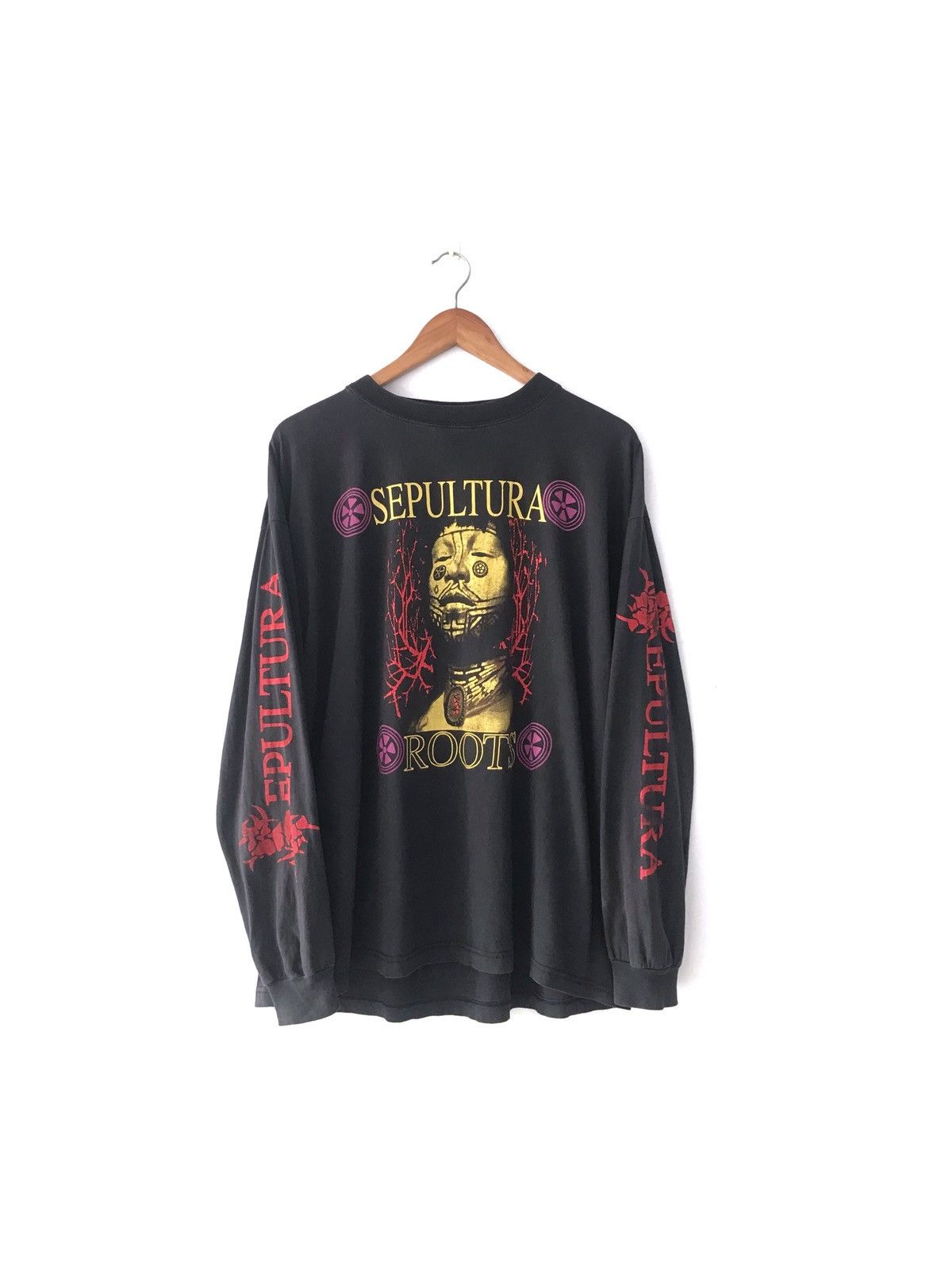 Vintage Sepultura 90 S Roots Ls T-Shirts, Hoodie, Sweatshirt | FlexRushtees.com