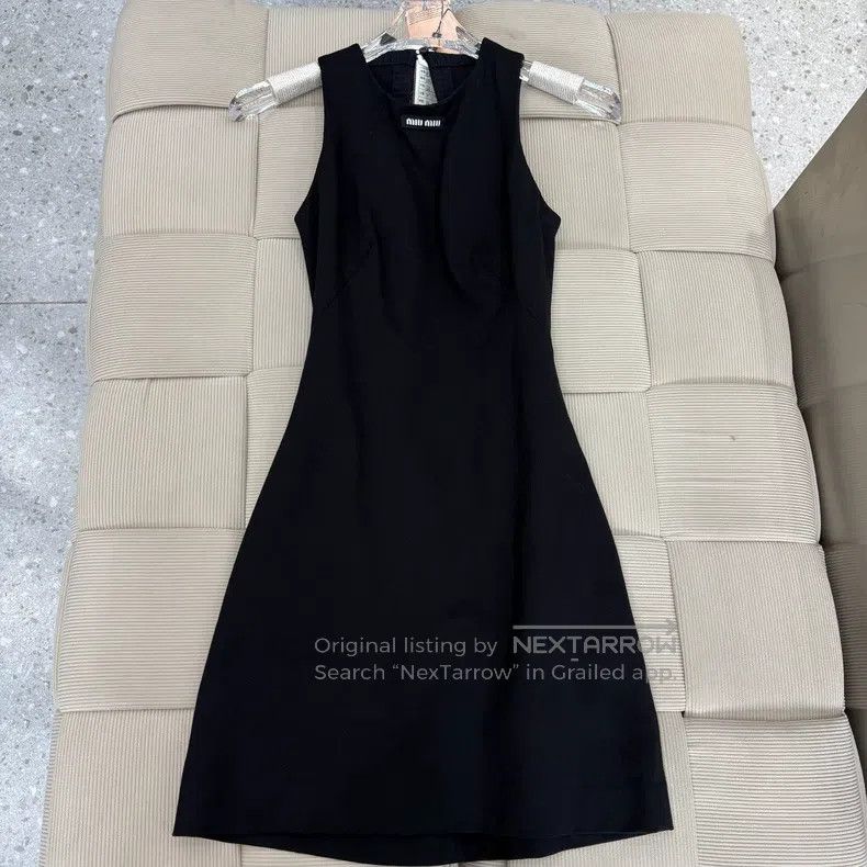 Miu Miu Miu 38 Solid Color Round Neck Hollow Long Sleeveless Dr T-Shirts, Hoodie, Sweatshirt | AU16VibeMintTees.com