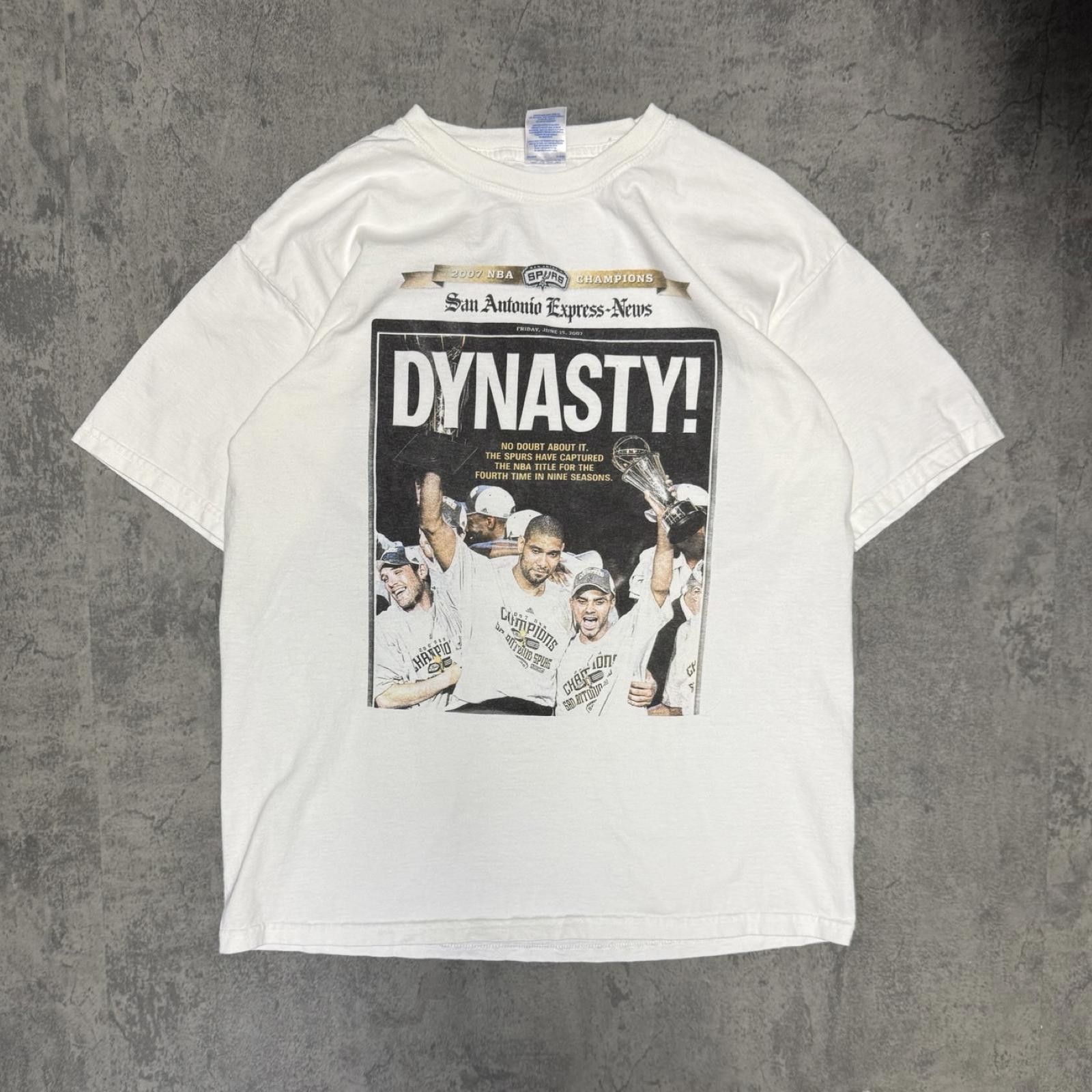 Gildan 2007 Spurs Champs Newspaper Tee L