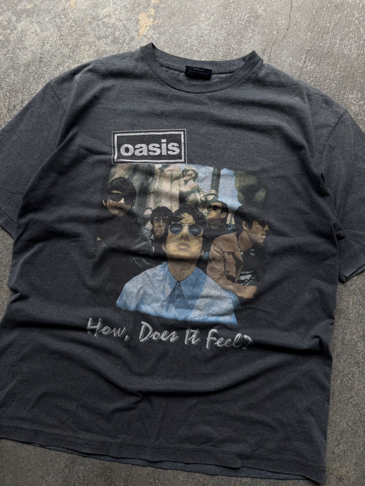 Band Tees Oasis How Does It Feel 90s 00s Hoodie, Sweatshirt | AU16VibeMintTees.com