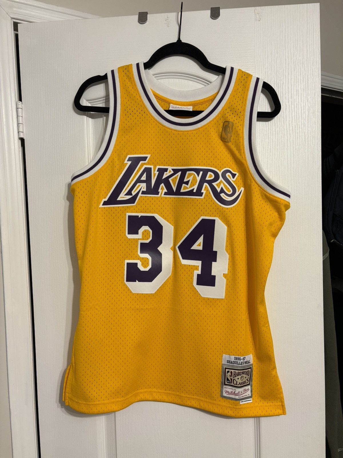 Mitchell Ness 96 97 Mitchell Ness Lakers Shaq Hwc Swingman Jersey T-Shirts, Hoodie, Sweatshirt | FlexRushtees.com