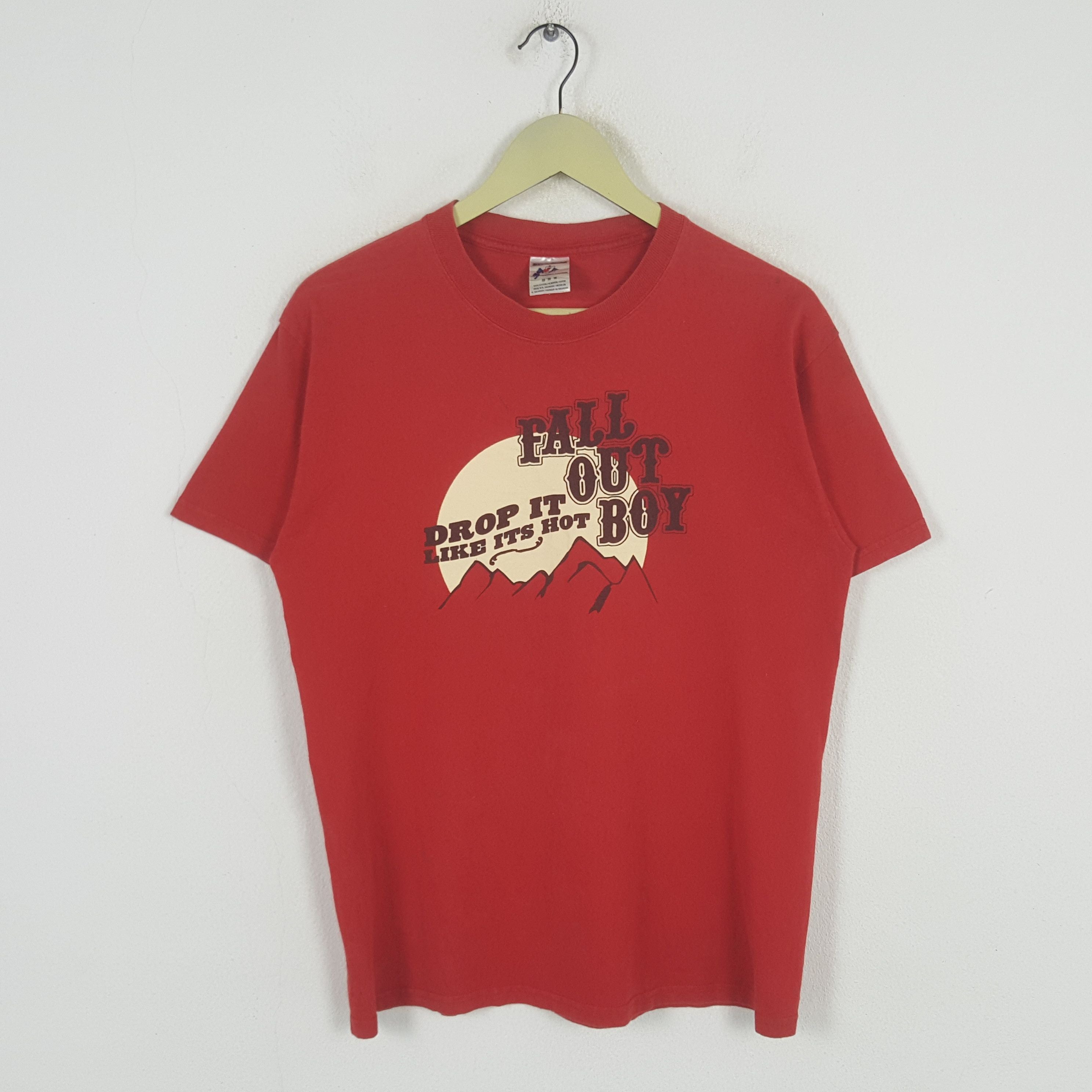 Vintage Fall Out Boy American Rock Band Tshirt 31 Hoodie, Sweatshirt | FlexRushtees.com