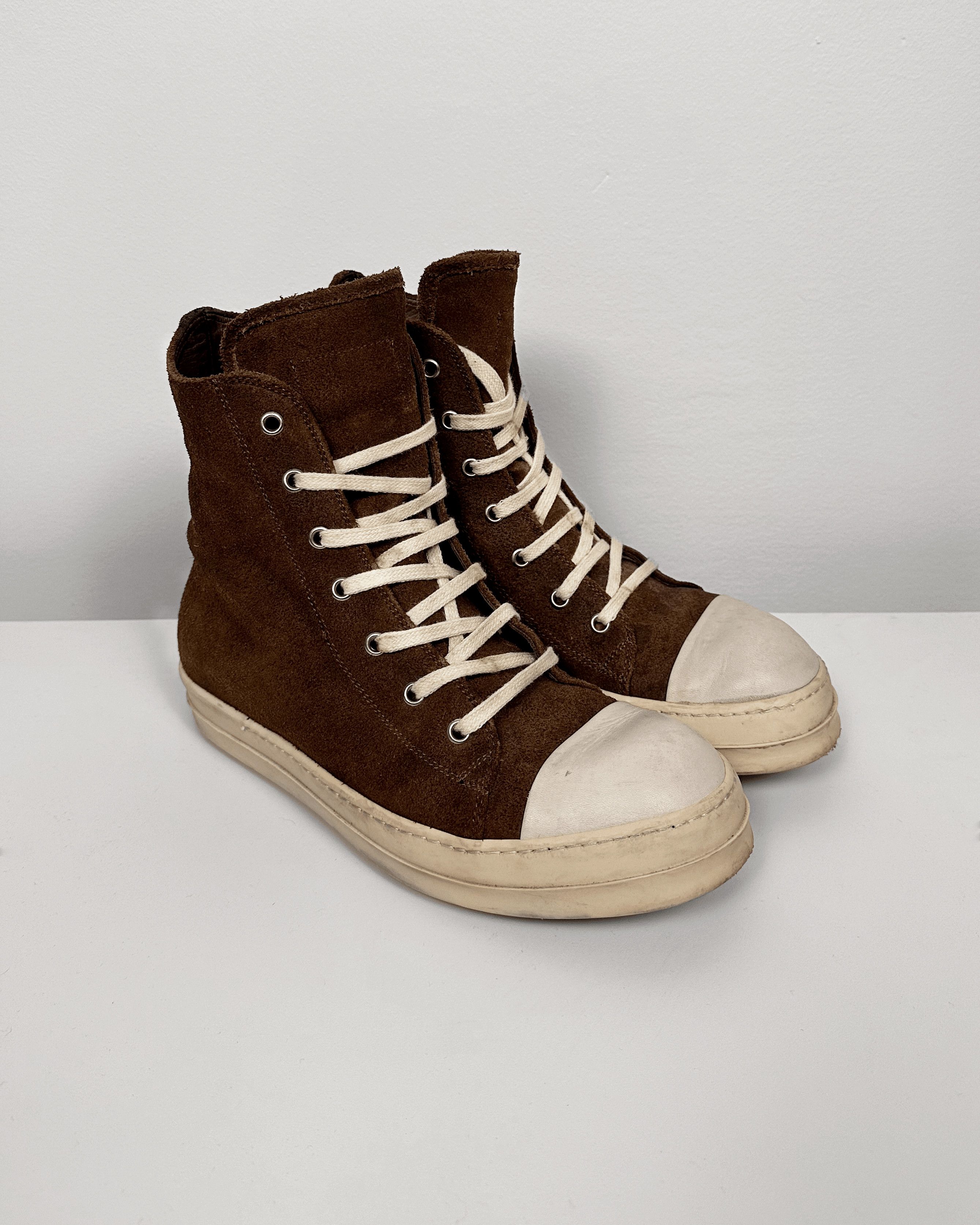 Owens Rick Owens Vicious Og Mainline Suede Brown Ramones Ss14 T-Shirts, Hoodie, Sweatshirt | AU16VibeMintTees.com