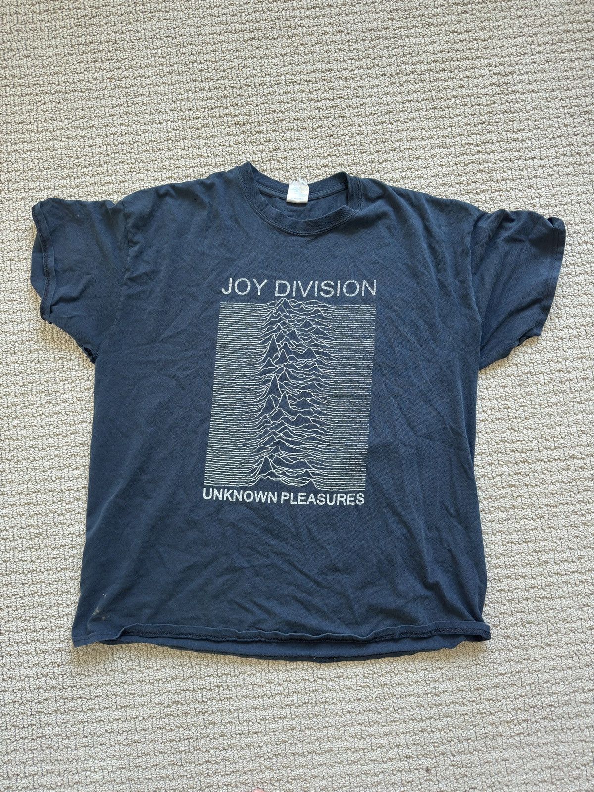 Division Vintage Joy Division Unknown Pleasures T Shirt Hoodie, Sweatshirt | FlexRushtees.com