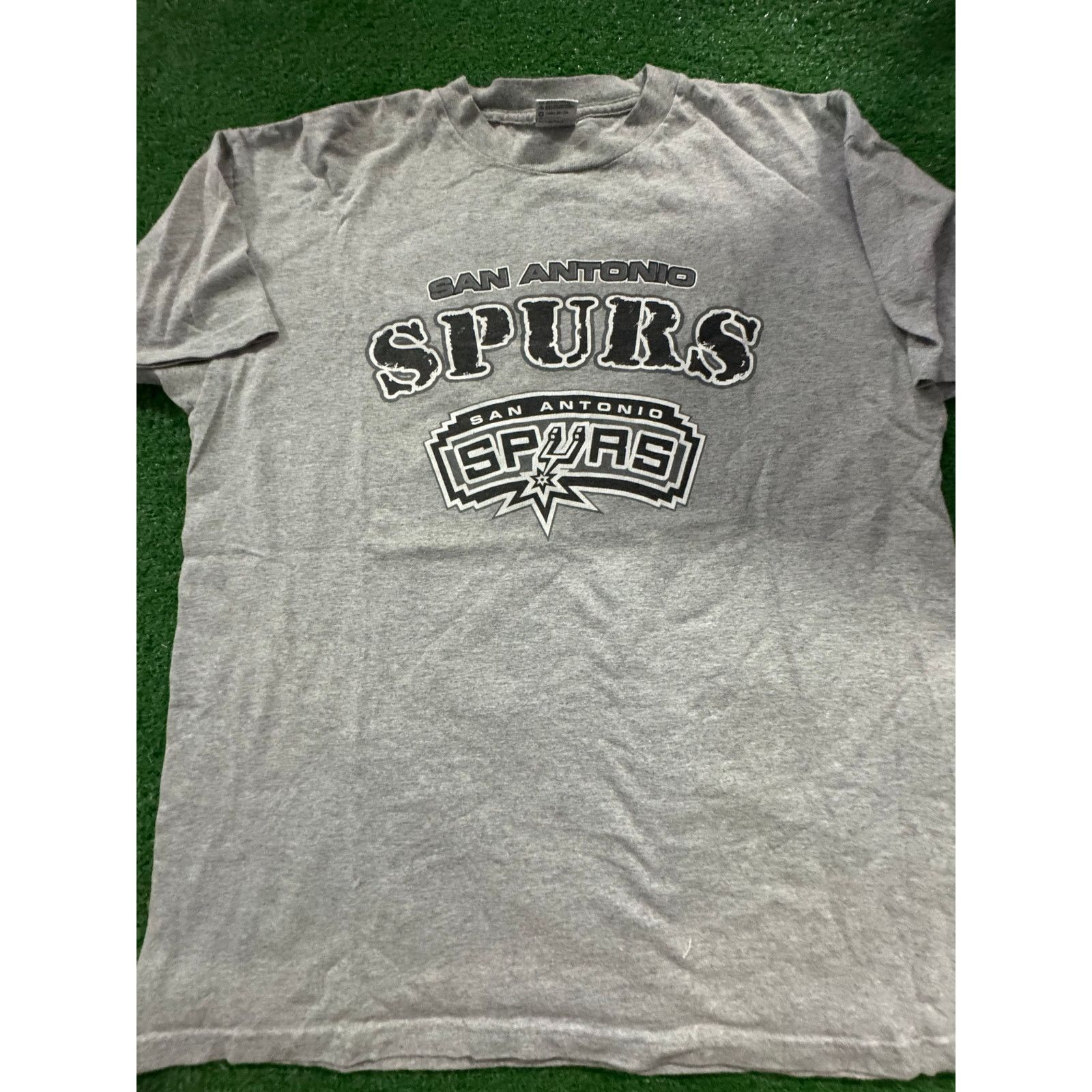 Nba Vintage Spurs Stamp Tee Early 200s Sz Xxl Heather Grey Hoodie, Sweatshirt | FlexRushtees.com