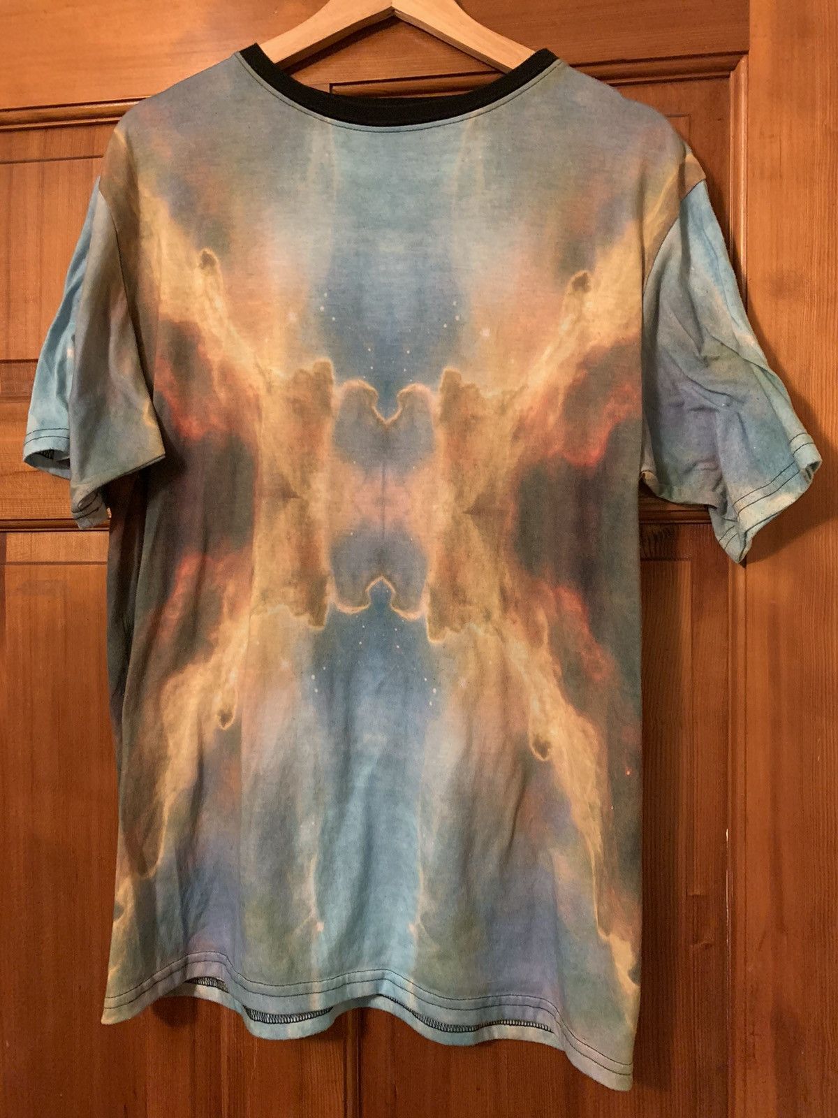 Other Rare Captivate Photo Print Sky Space T Shirt M