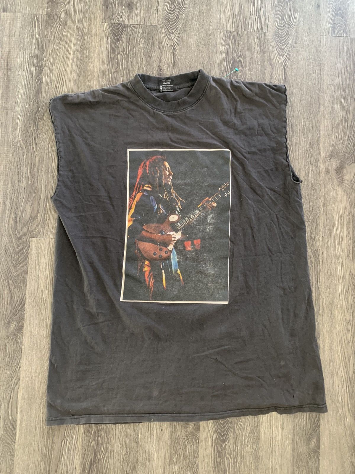 Bob Marley X Vintage Vintage Bob Marley Sleeveless Cutoff Xxl T-Shirts, Hoodie, Sweatshirt | FlexRushtees.com